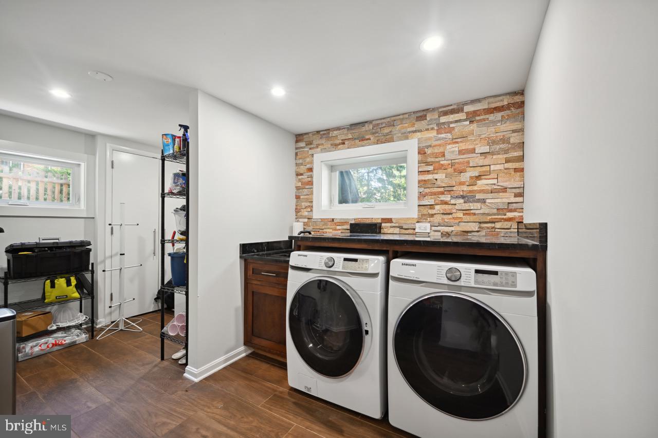 8902 SOUTHWICK ST, FAIRFAX, Virginia 22031, 4 Bedrooms Bedrooms, ,3 BathroomsBathrooms,Residential,For sale,8902 SOUTHWICK ST,VAFX2236672 MLS # VAFX2236672