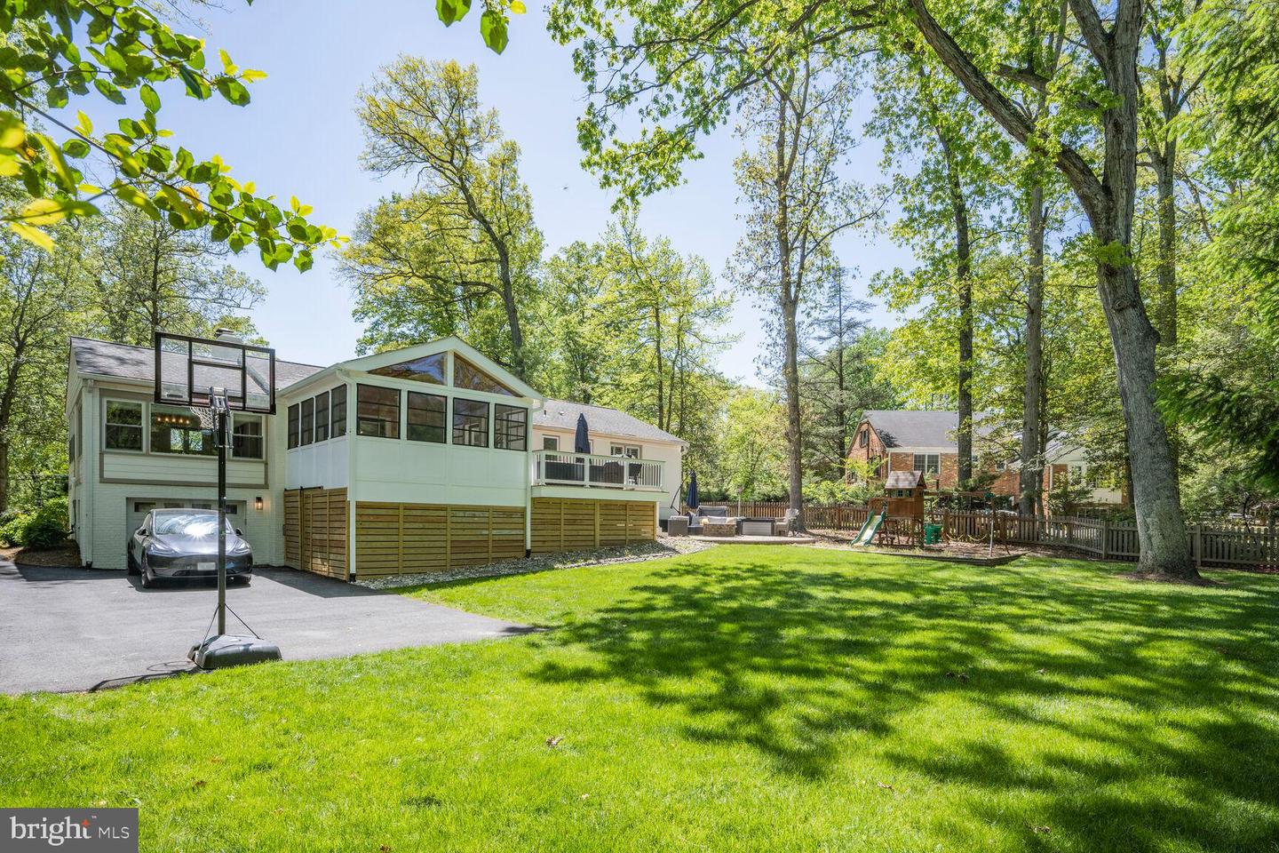 8902 SOUTHWICK ST, FAIRFAX, Virginia 22031, 4 Bedrooms Bedrooms, ,3 BathroomsBathrooms,Residential,For sale,8902 SOUTHWICK ST,VAFX2236672 MLS # VAFX2236672