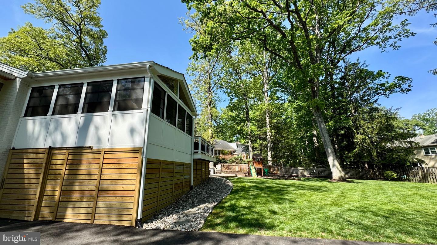 8902 SOUTHWICK ST, FAIRFAX, Virginia 22031, 4 Bedrooms Bedrooms, ,3 BathroomsBathrooms,Residential,For sale,8902 SOUTHWICK ST,VAFX2236672 MLS # VAFX2236672