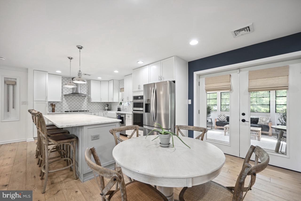 8902 SOUTHWICK ST, FAIRFAX, Virginia 22031, 4 Bedrooms Bedrooms, ,3 BathroomsBathrooms,Residential,For sale,8902 SOUTHWICK ST,VAFX2236672 MLS # VAFX2236672