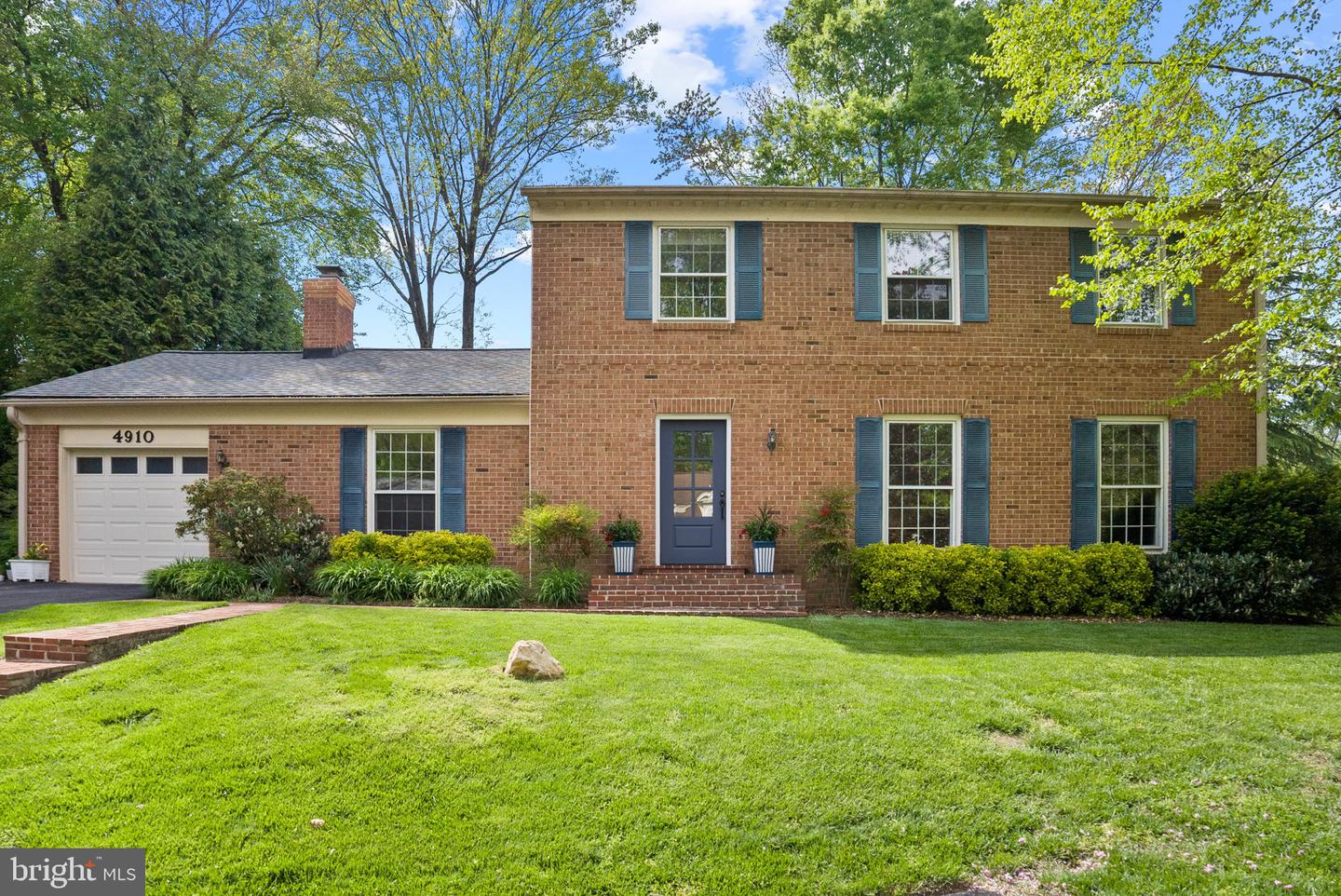 4910 GLOXINIA CT, ANNANDALE, Virginia 22003, 4 Bedrooms Bedrooms, ,2 BathroomsBathrooms,Residential,For sale,4910 GLOXINIA CT,VAFX2236668 MLS # VAFX2236668