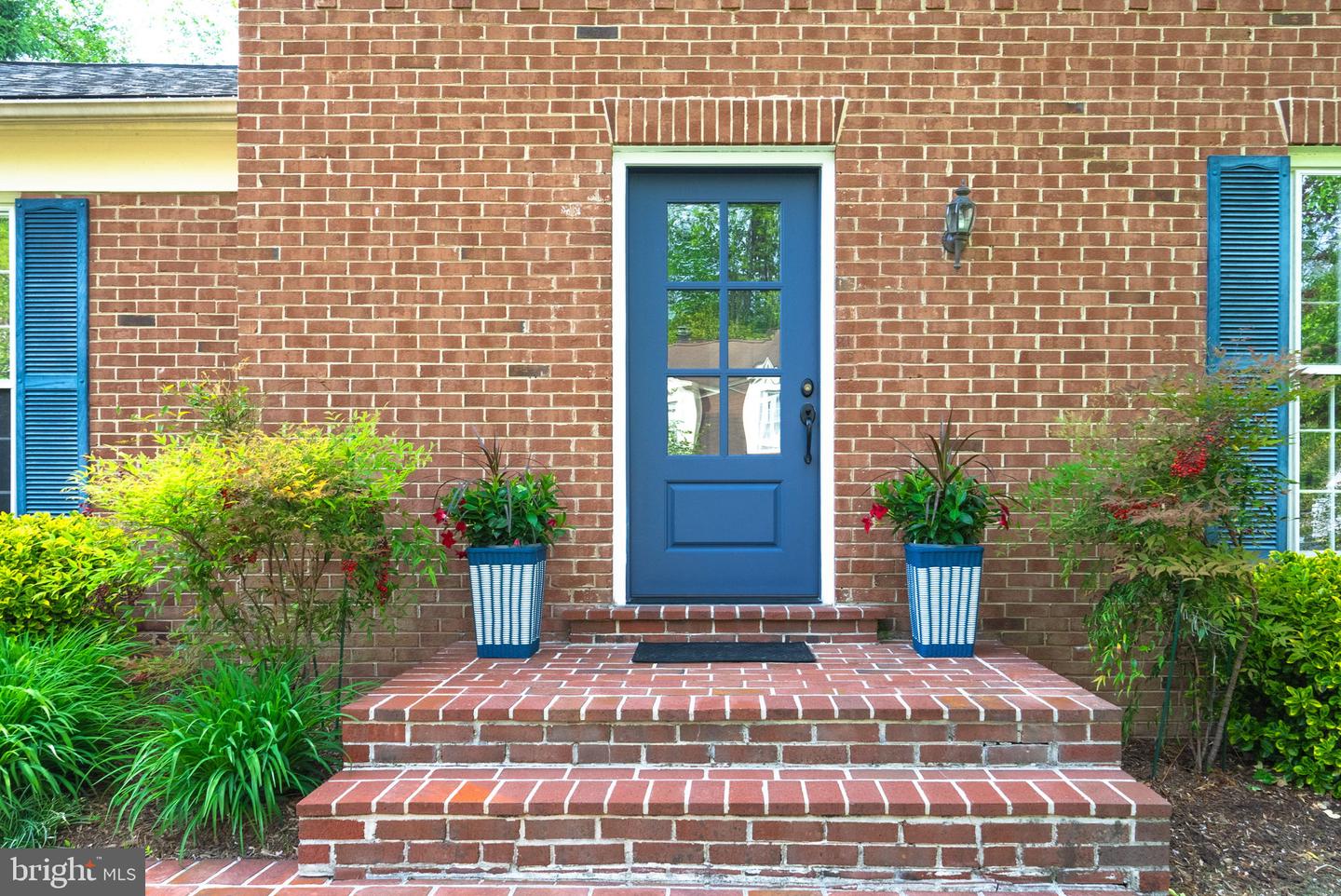 4910 GLOXINIA CT, ANNANDALE, Virginia 22003, 4 Bedrooms Bedrooms, ,2 BathroomsBathrooms,Residential,For sale,4910 GLOXINIA CT,VAFX2236668 MLS # VAFX2236668