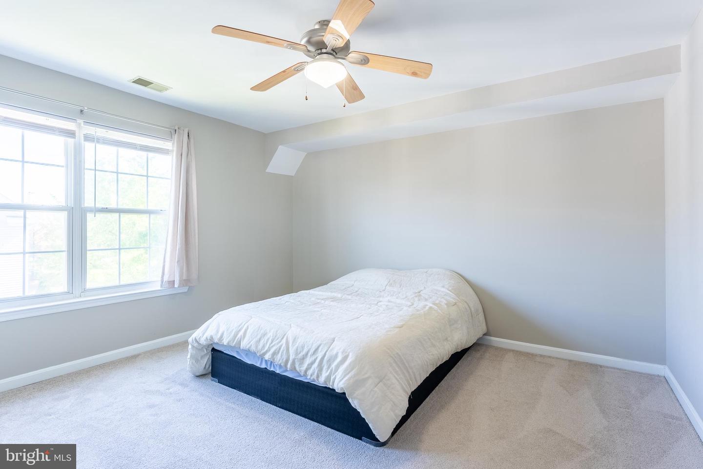 645 CONSTELLATION SQ SE #L, LEESBURG, Virginia 20175, 2 Bedrooms Bedrooms, ,1 BathroomBathrooms,Residential,For sale,645 CONSTELLATION SQ SE #L,VALO2094866 MLS # VALO2094866