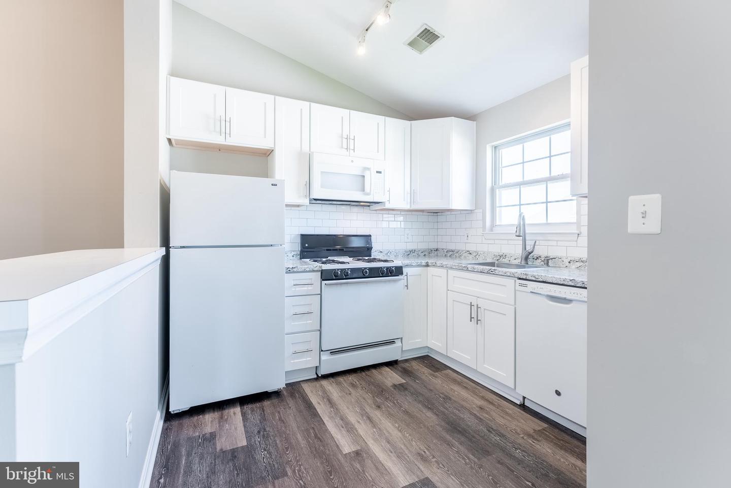 645 CONSTELLATION SQ SE #L, LEESBURG, Virginia 20175, 2 Bedrooms Bedrooms, ,1 BathroomBathrooms,Residential,For sale,645 CONSTELLATION SQ SE #L,VALO2094866 MLS # VALO2094866