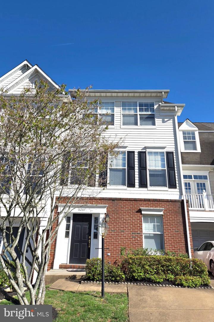 8287 GLADE BANK DR, MANASSAS, Virginia 20111, 4 Bedrooms Bedrooms, ,3 BathroomsBathrooms,Residential,For sale,8287 GLADE BANK DR,VAPW2093182 MLS # VAPW2093182