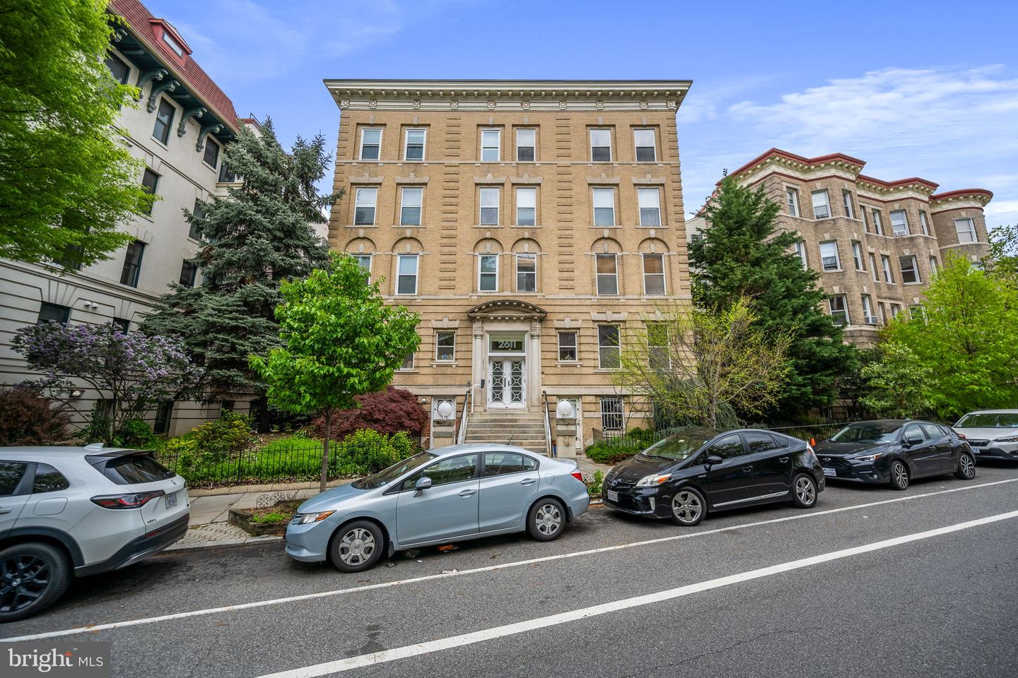 2611 ADAMS MILL RD NW #T5, WASHINGTON, District Of Columbia 20009, 1 Bedroom Bedrooms, ,1 BathroomBathrooms,Residential,For sale,2611 ADAMS MILL RD NW #T5,DCDC2197616 MLS # DCDC2197616