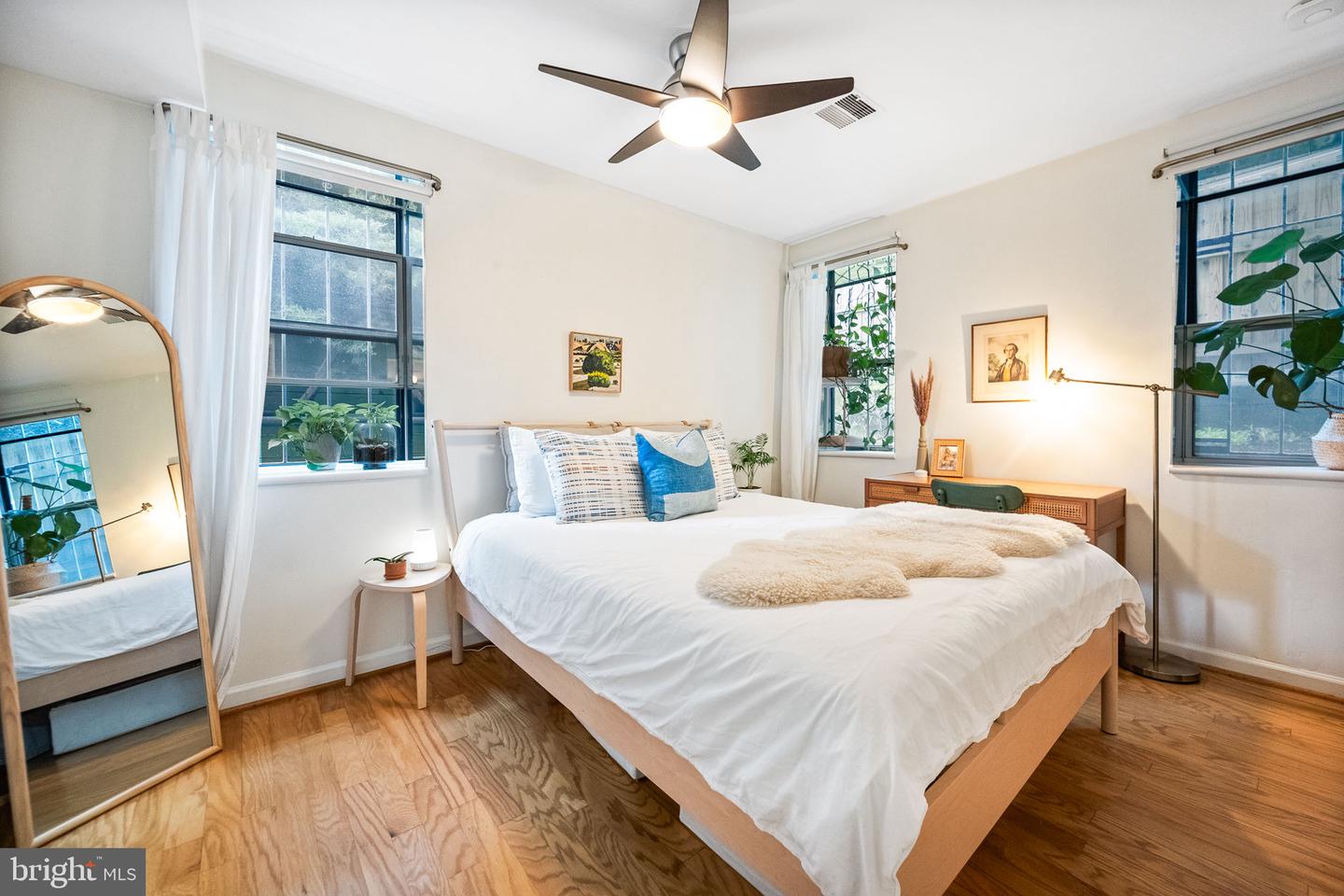 2611 ADAMS MILL RD NW #T5, WASHINGTON, District Of Columbia 20009, 1 Bedroom Bedrooms, ,1 BathroomBathrooms,Residential,For sale,2611 ADAMS MILL RD NW #T5,DCDC2197616 MLS # DCDC2197616