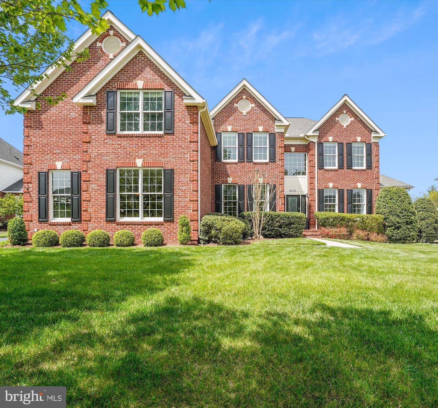 42536 FLEMMING DR, CHANTILLY, Virginia 20152, 4 Bedrooms Bedrooms, ,3 BathroomsBathrooms,Residential,For sale,42536 FLEMMING DR,VALO2094906 MLS # VALO2094906