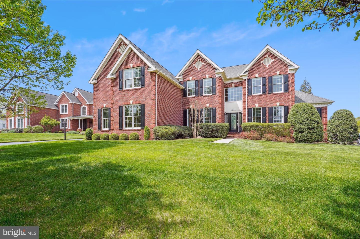 42536 FLEMMING DR, CHANTILLY, Virginia 20152, 4 Bedrooms Bedrooms, ,3 BathroomsBathrooms,Residential,For sale,42536 FLEMMING DR,VALO2094906 MLS # VALO2094906