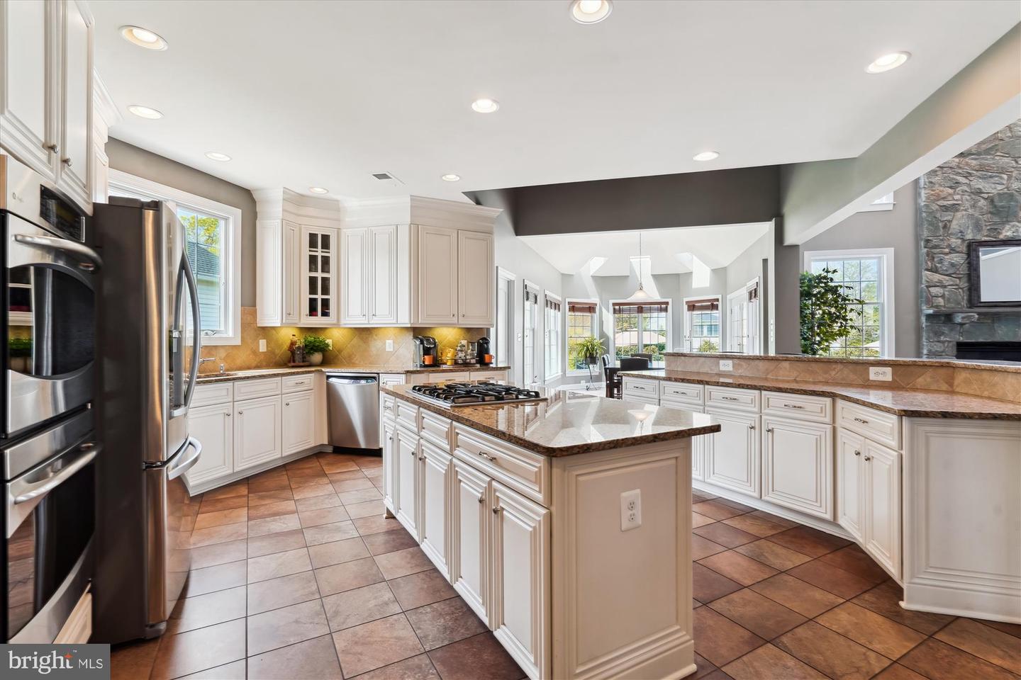 42536 FLEMMING DR, CHANTILLY, Virginia 20152, 4 Bedrooms Bedrooms, ,3 BathroomsBathrooms,Residential,For sale,42536 FLEMMING DR,VALO2094906 MLS # VALO2094906