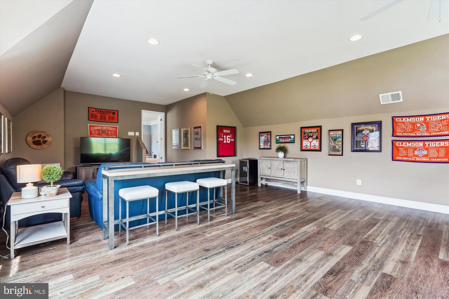42536 FLEMMING DR, CHANTILLY, Virginia 20152, 4 Bedrooms Bedrooms, ,3 BathroomsBathrooms,Residential,For sale,42536 FLEMMING DR,VALO2094906 MLS # VALO2094906