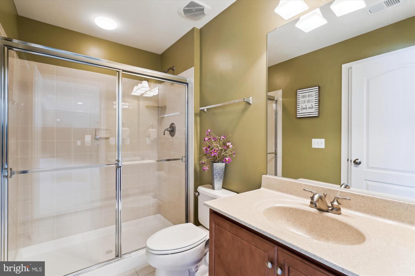 42536 FLEMMING DR, CHANTILLY, Virginia 20152, 4 Bedrooms Bedrooms, ,3 BathroomsBathrooms,Residential,For sale,42536 FLEMMING DR,VALO2094906 MLS # VALO2094906