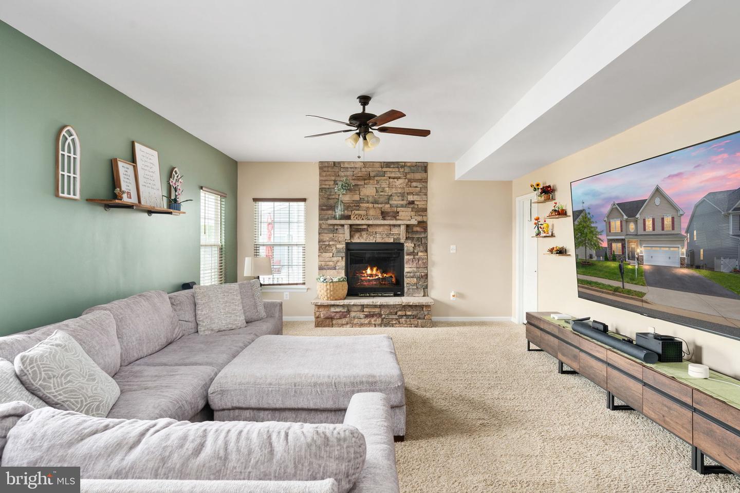 23 CLEAR SPRING LN, FREDERICKSBURG, Virginia 22405, 5 Bedrooms Bedrooms, ,3 BathroomsBathrooms,Residential,For sale,23 CLEAR SPRING LN,VAST2038224 MLS # VAST2038224