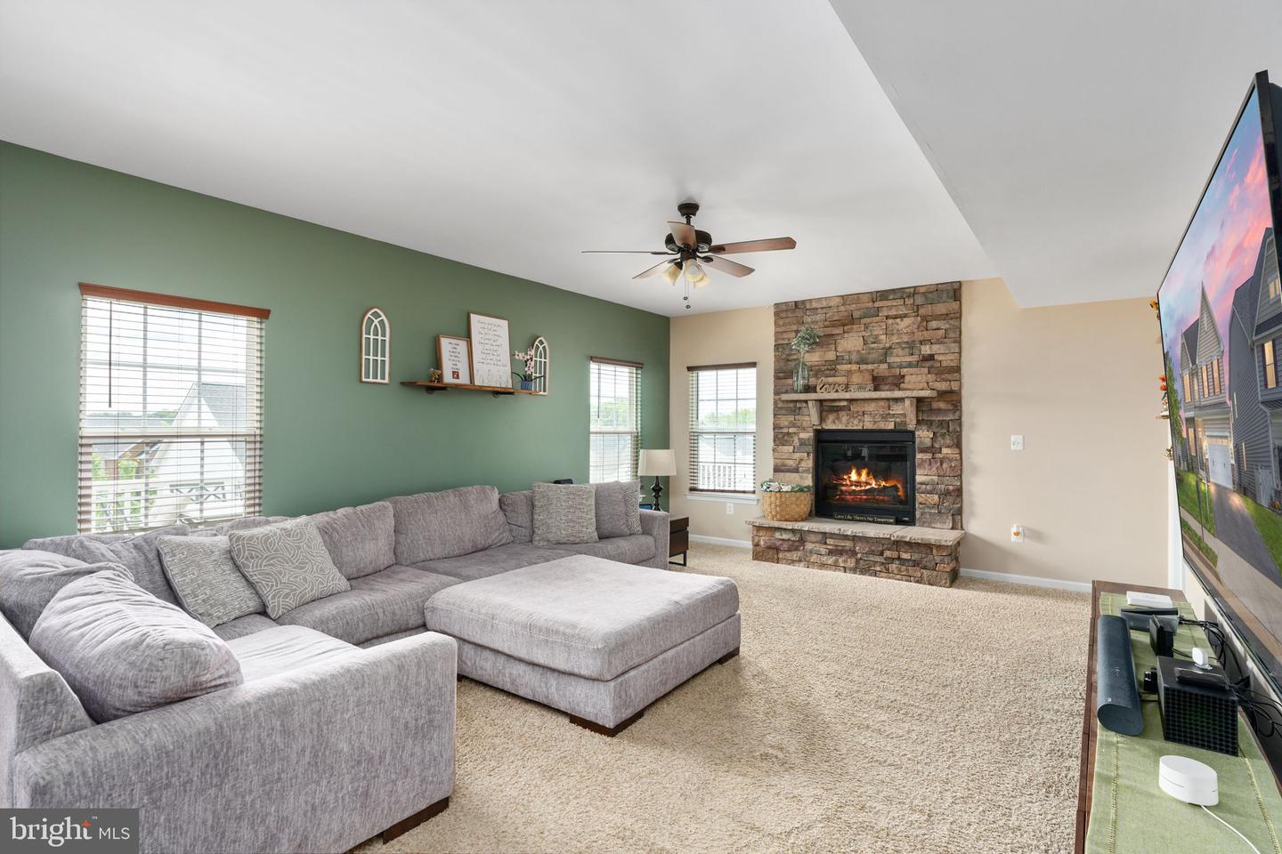 23 CLEAR SPRING LN, FREDERICKSBURG, Virginia 22405, 5 Bedrooms Bedrooms, ,3 BathroomsBathrooms,Residential,For sale,23 CLEAR SPRING LN,VAST2038224 MLS # VAST2038224