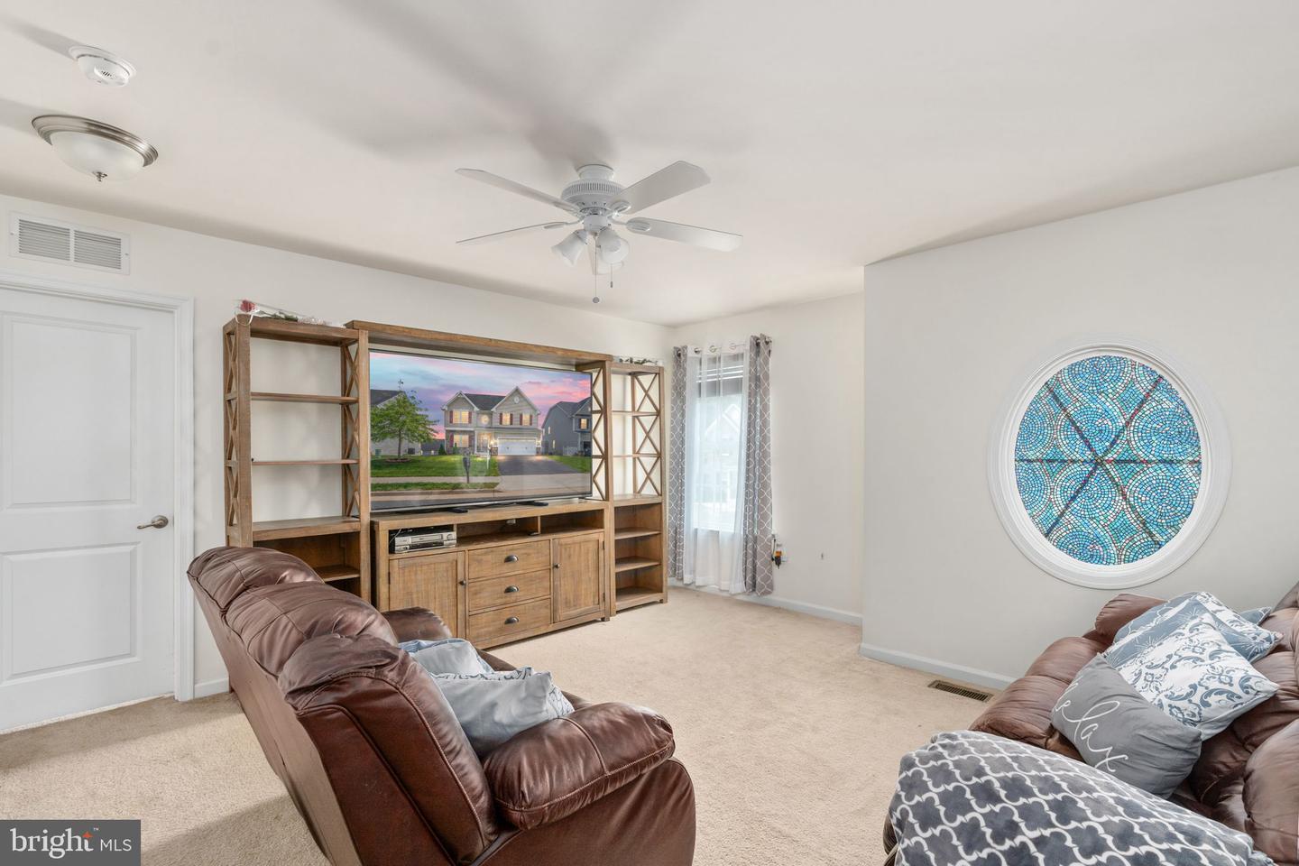 23 CLEAR SPRING LN, FREDERICKSBURG, Virginia 22405, 5 Bedrooms Bedrooms, ,3 BathroomsBathrooms,Residential,For sale,23 CLEAR SPRING LN,VAST2038224 MLS # VAST2038224