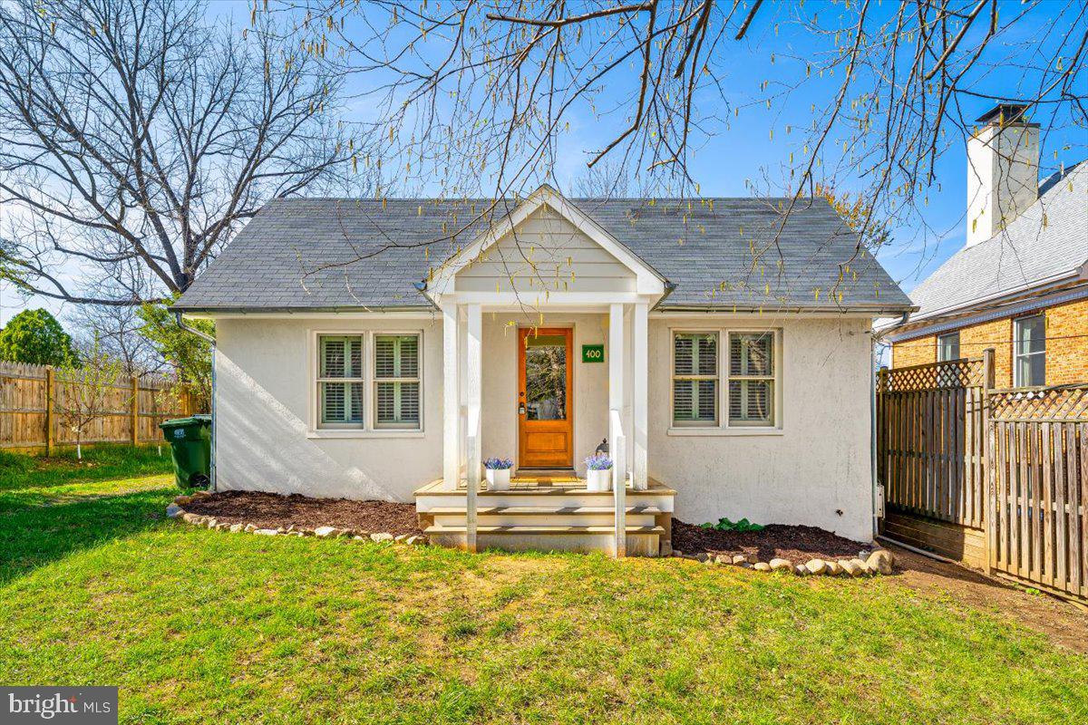 400 E MARSHALL ST, MIDDLEBURG, Virginia 20117, 2 Bedrooms Bedrooms, ,1 BathroomBathrooms,Residential,For sale,400 E MARSHALL ST,VALO2094966 MLS # VALO2094966