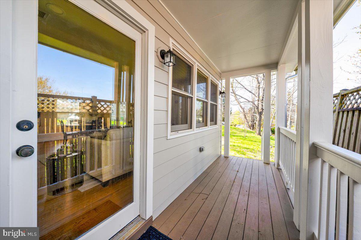 400 E MARSHALL ST, MIDDLEBURG, Virginia 20117, 2 Bedrooms Bedrooms, ,1 BathroomBathrooms,Residential,For sale,400 E MARSHALL ST,VALO2094966 MLS # VALO2094966