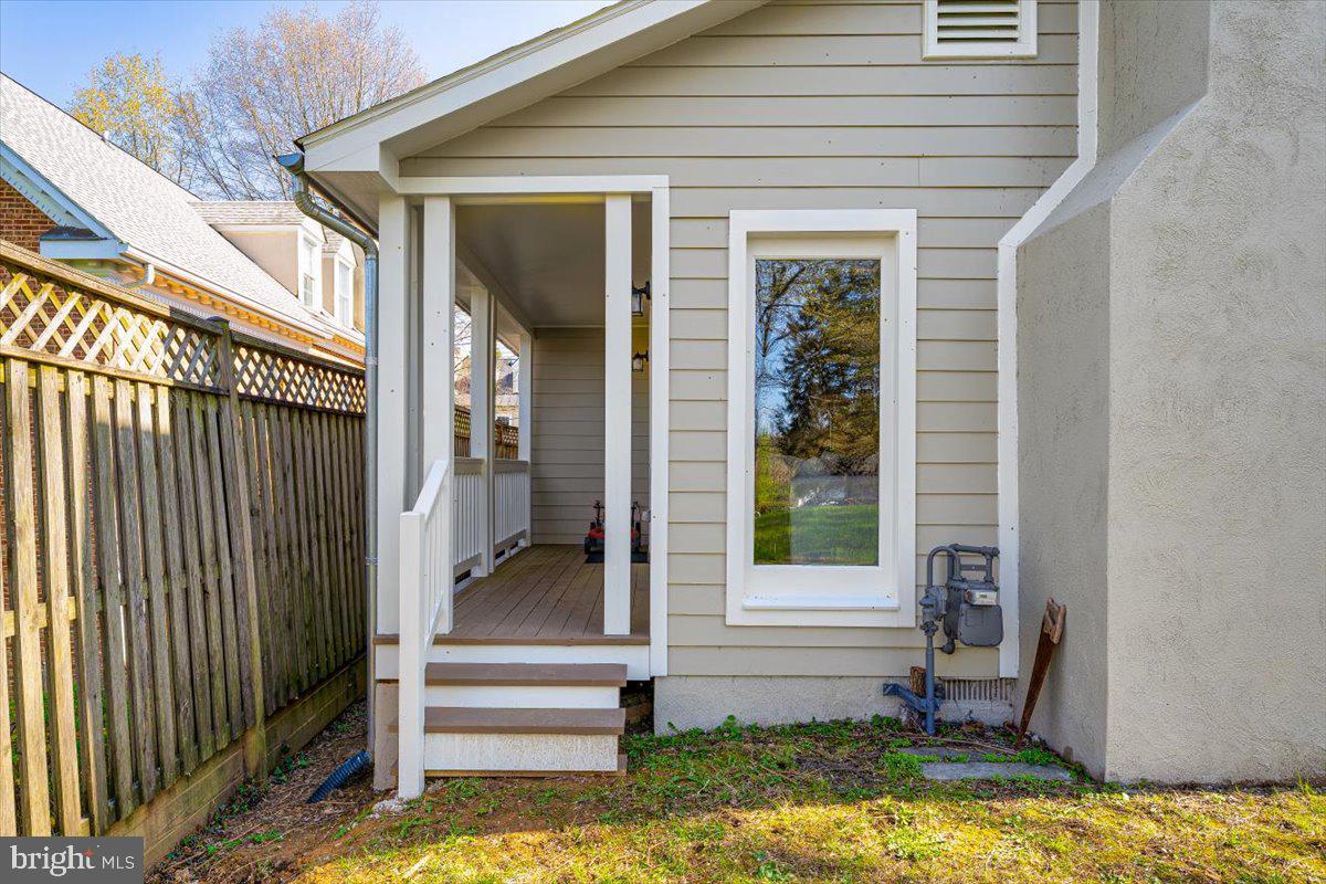 400 E MARSHALL ST, MIDDLEBURG, Virginia 20117, 2 Bedrooms Bedrooms, ,1 BathroomBathrooms,Residential,For sale,400 E MARSHALL ST,VALO2094966 MLS # VALO2094966