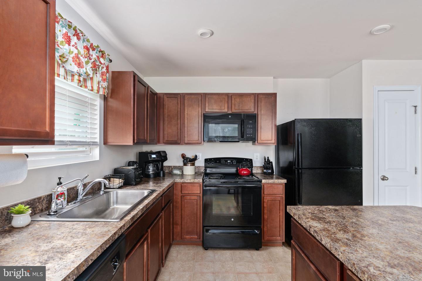 2206 SEDGWICK DR, REMINGTON, Virginia 22734, 3 Bedrooms Bedrooms, ,3 BathroomsBathrooms,Residential,For sale,2206 SEDGWICK DR,VAFQ2016396 MLS # VAFQ2016396