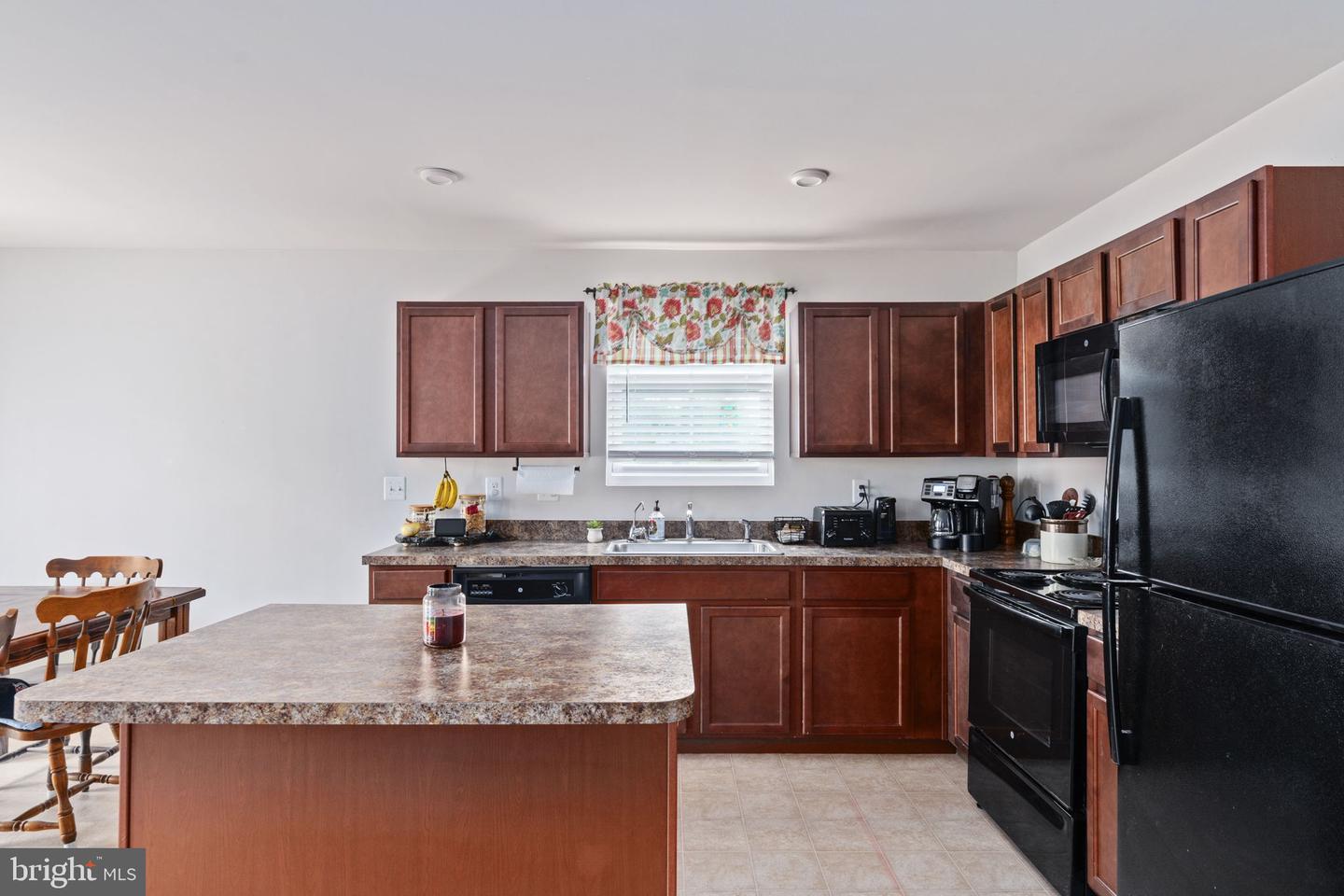 2206 SEDGWICK DR, REMINGTON, Virginia 22734, 3 Bedrooms Bedrooms, ,3 BathroomsBathrooms,Residential,For sale,2206 SEDGWICK DR,VAFQ2016396 MLS # VAFQ2016396