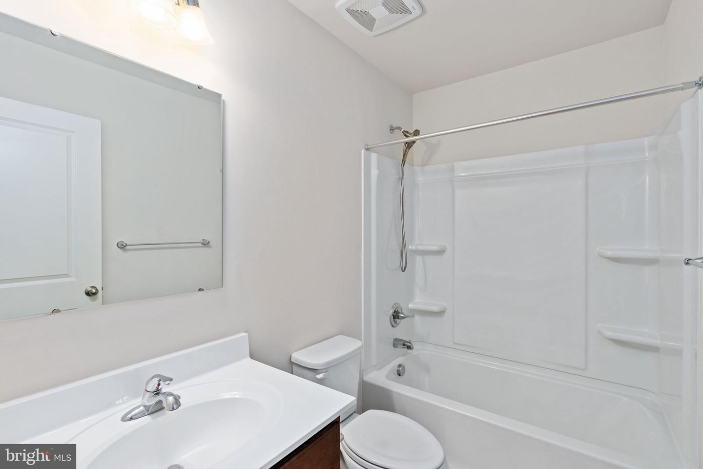 2206 SEDGWICK DR, REMINGTON, Virginia 22734, 3 Bedrooms Bedrooms, ,3 BathroomsBathrooms,Residential,For sale,2206 SEDGWICK DR,VAFQ2016396 MLS # VAFQ2016396