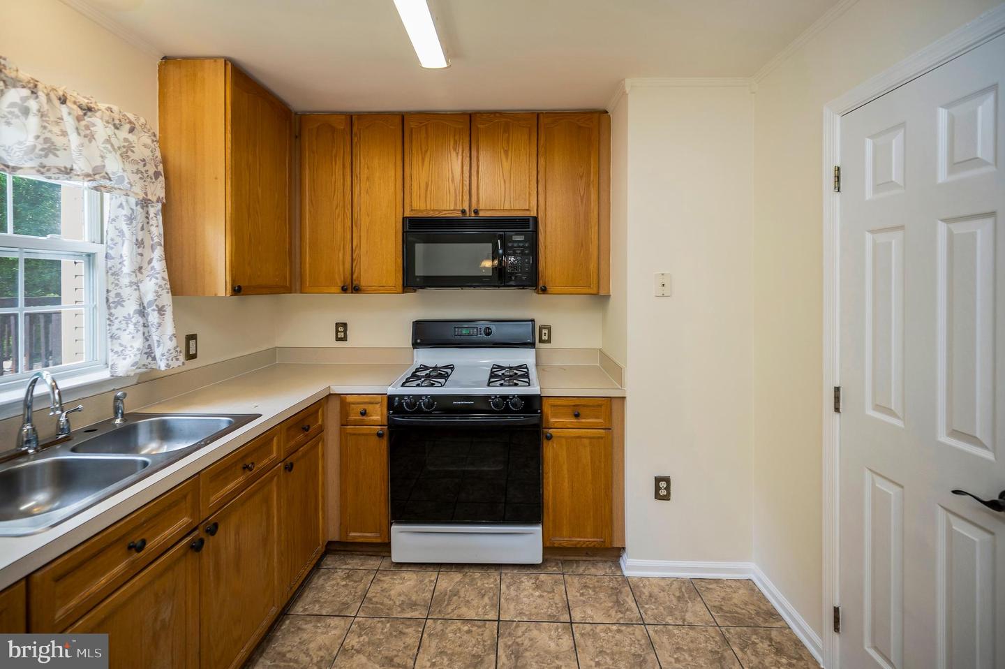 709 KINGS CREST DR, STAFFORD, Virginia 22554, 4 Bedrooms Bedrooms, ,2 BathroomsBathrooms,Residential,For sale,709 KINGS CREST DR,VAST2038232 MLS # VAST2038232