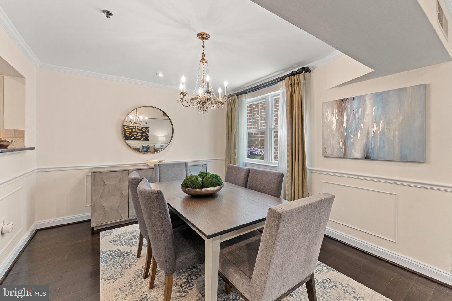1641 INTERNATIONAL DR #TH-20, MCLEAN, Virginia 22102, 2 Bedrooms Bedrooms, ,2 BathroomsBathrooms,Residential,For sale,1641 INTERNATIONAL DR #TH-20,VAFX2236900 MLS # VAFX2236900