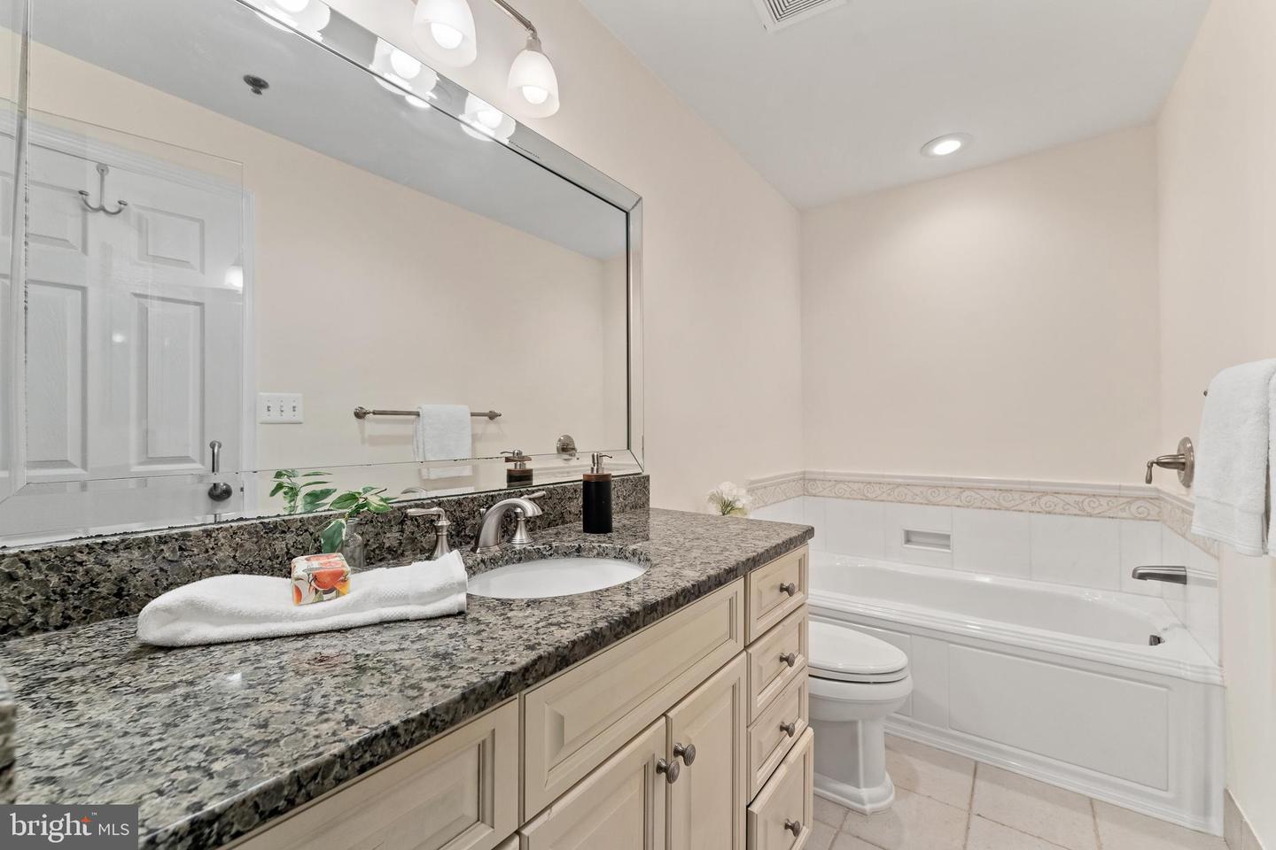 1641 INTERNATIONAL DR #TH-20, MCLEAN, Virginia 22102, 2 Bedrooms Bedrooms, ,2 BathroomsBathrooms,Residential,For sale,1641 INTERNATIONAL DR #TH-20,VAFX2236900 MLS # VAFX2236900