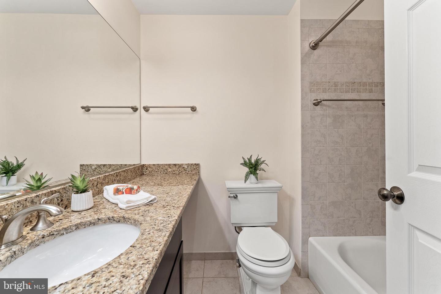 1641 INTERNATIONAL DR #TH-20, MCLEAN, Virginia 22102, 2 Bedrooms Bedrooms, ,2 BathroomsBathrooms,Residential,For sale,1641 INTERNATIONAL DR #TH-20,VAFX2236900 MLS # VAFX2236900