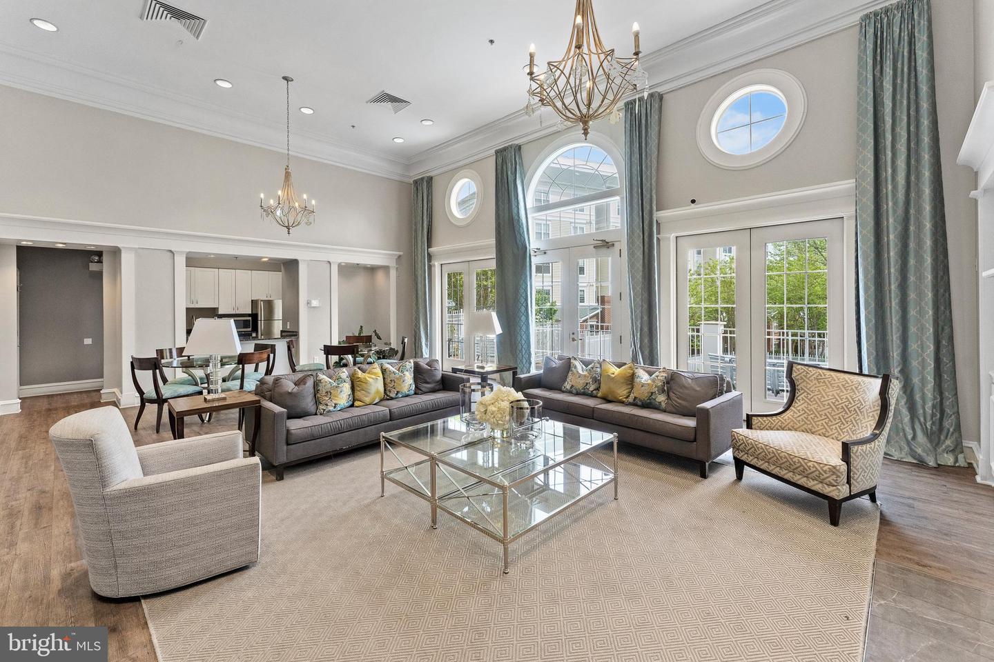 1641 INTERNATIONAL DR #TH-20, MCLEAN, Virginia 22102, 2 Bedrooms Bedrooms, ,2 BathroomsBathrooms,Residential,For sale,1641 INTERNATIONAL DR #TH-20,VAFX2236900 MLS # VAFX2236900