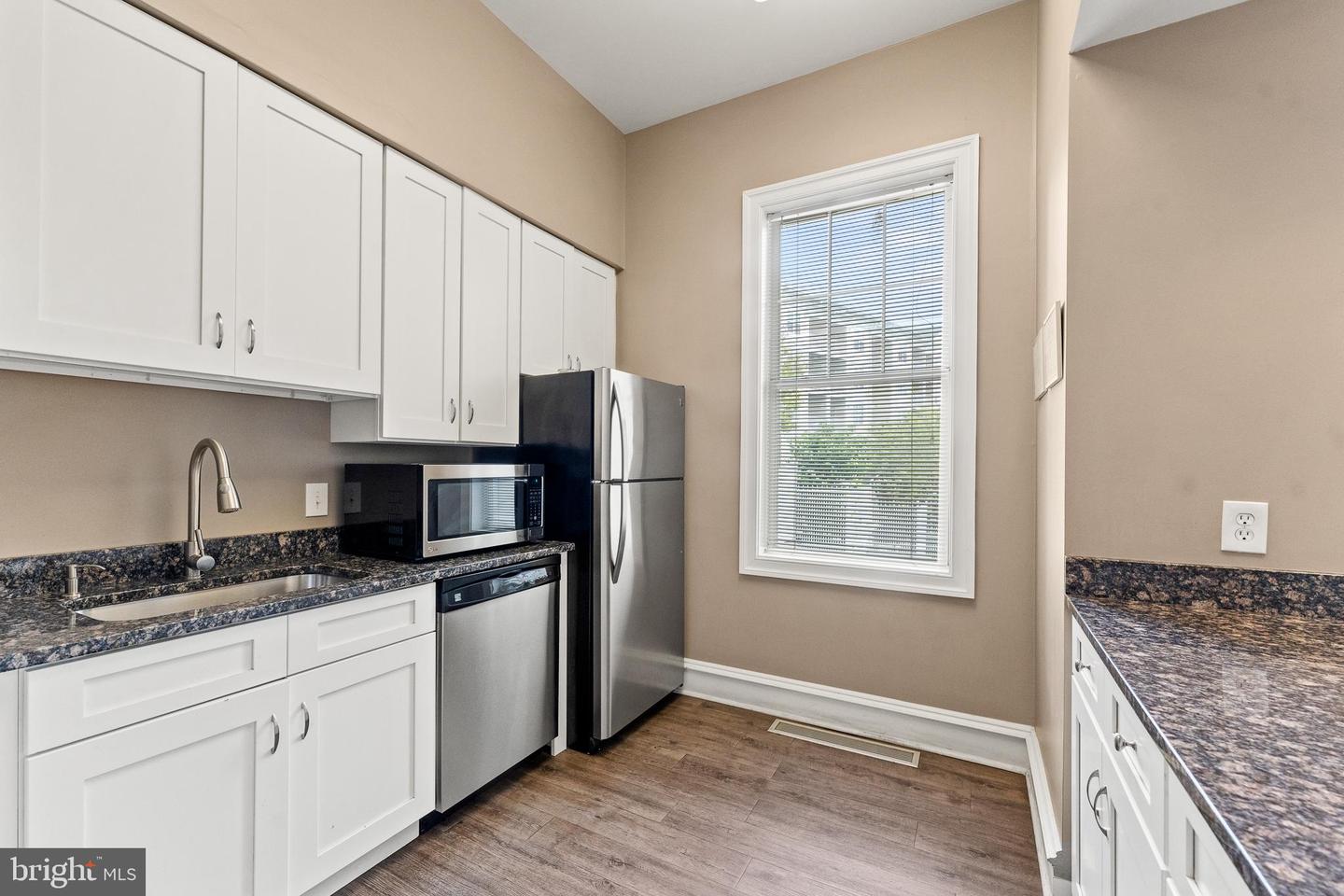 1641 INTERNATIONAL DR #TH-20, MCLEAN, Virginia 22102, 2 Bedrooms Bedrooms, ,2 BathroomsBathrooms,Residential,For sale,1641 INTERNATIONAL DR #TH-20,VAFX2236900 MLS # VAFX2236900