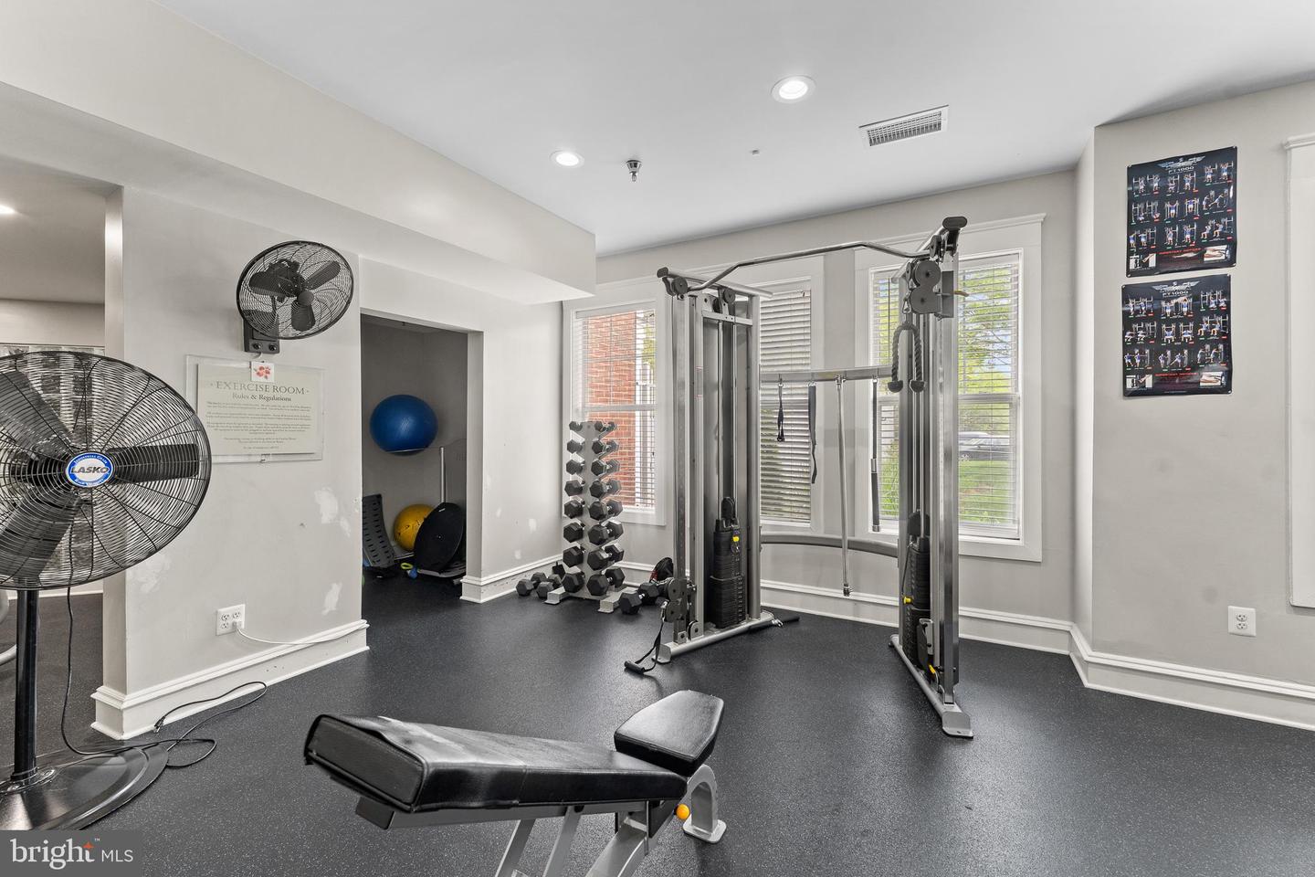 1641 INTERNATIONAL DR #TH-20, MCLEAN, Virginia 22102, 2 Bedrooms Bedrooms, ,2 BathroomsBathrooms,Residential,For sale,1641 INTERNATIONAL DR #TH-20,VAFX2236900 MLS # VAFX2236900