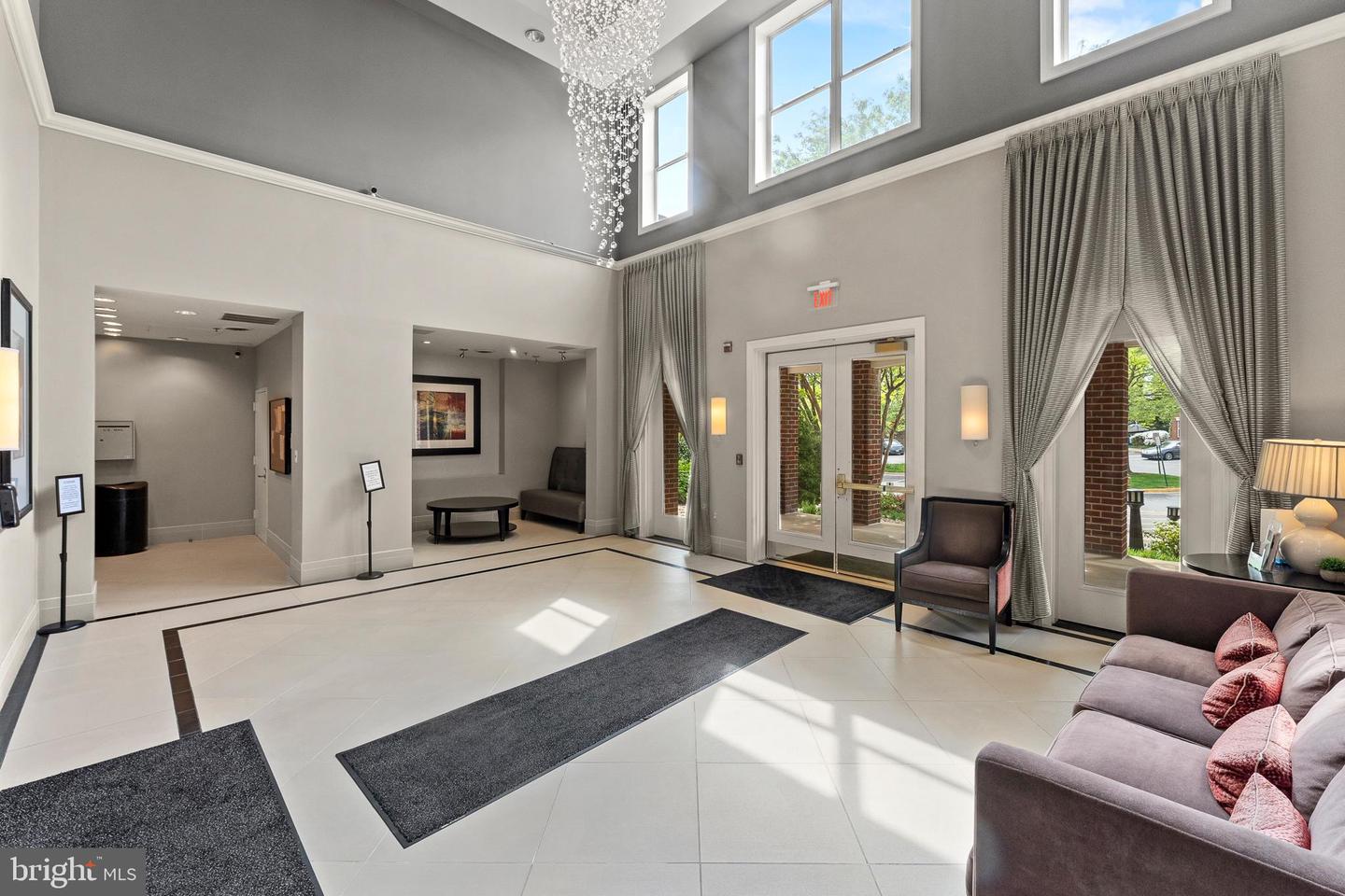 1641 INTERNATIONAL DR #TH-20, MCLEAN, Virginia 22102, 2 Bedrooms Bedrooms, ,2 BathroomsBathrooms,Residential,For sale,1641 INTERNATIONAL DR #TH-20,VAFX2236900 MLS # VAFX2236900