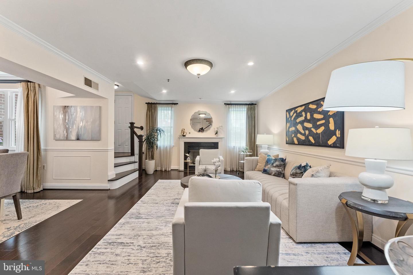 1641 INTERNATIONAL DR #TH-20, MCLEAN, Virginia 22102, 2 Bedrooms Bedrooms, ,2 BathroomsBathrooms,Residential,For sale,1641 INTERNATIONAL DR #TH-20,VAFX2236900 MLS # VAFX2236900
