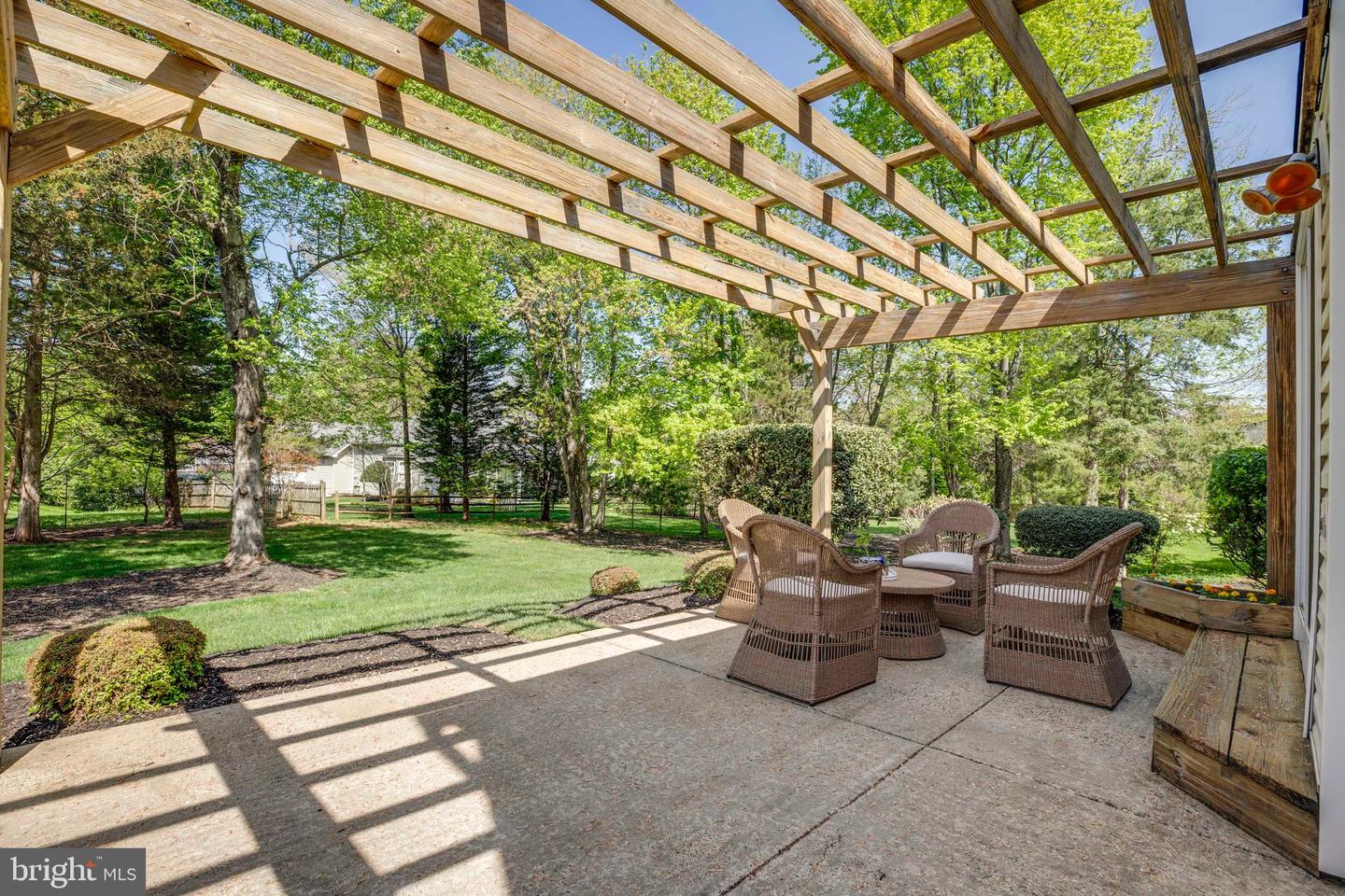 920 HOLLY CREEK DR, GREAT FALLS, Virginia 22066, 4 Bedrooms Bedrooms, ,3 BathroomsBathrooms,Residential,For sale,920 HOLLY CREEK DR,VAFX2236924 MLS # VAFX2236924