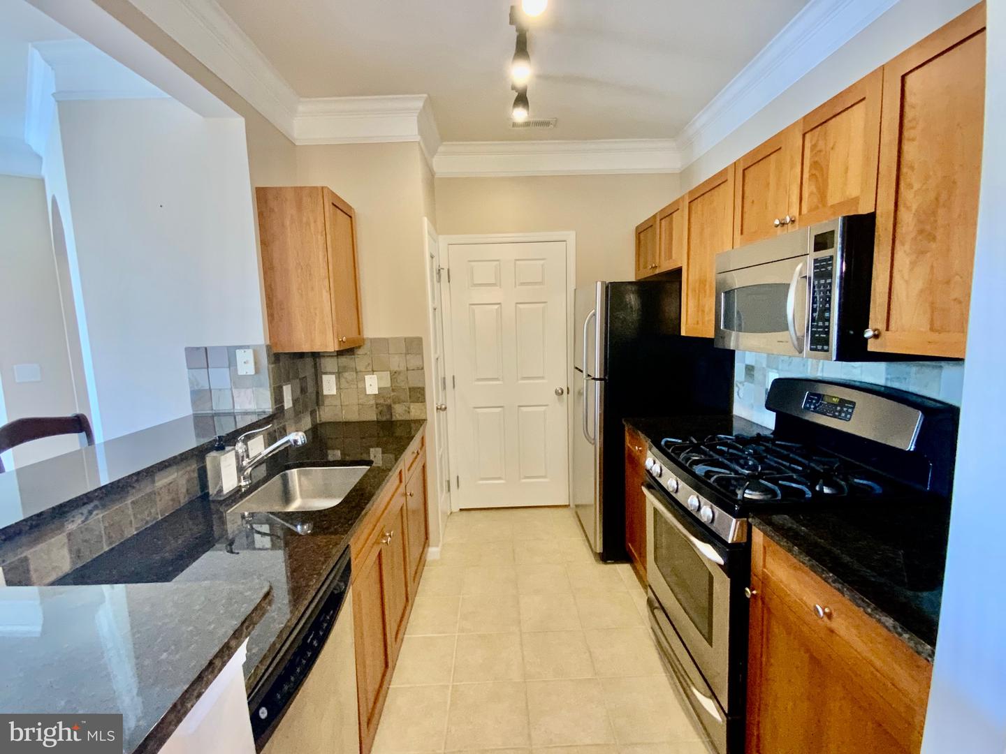 512 SUNSET VIEW TER SE #302, LEESBURG, Virginia 20175, 1 Bedroom Bedrooms, 6 Rooms Rooms,1 BathroomBathrooms,Residential,For sale,512 SUNSET VIEW TER SE #302,VALO2094960 MLS # VALO2094960