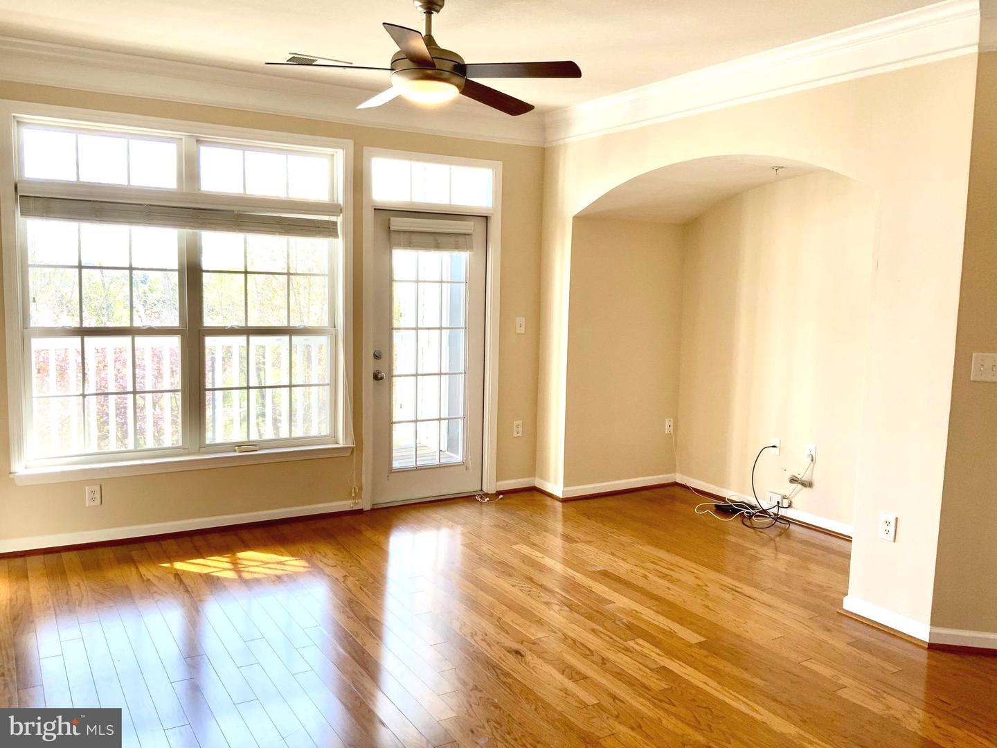 512 SUNSET VIEW TER SE #302, LEESBURG, Virginia 20175, 1 Bedroom Bedrooms, 6 Rooms Rooms,1 BathroomBathrooms,Residential,For sale,512 SUNSET VIEW TER SE #302,VALO2094960 MLS # VALO2094960