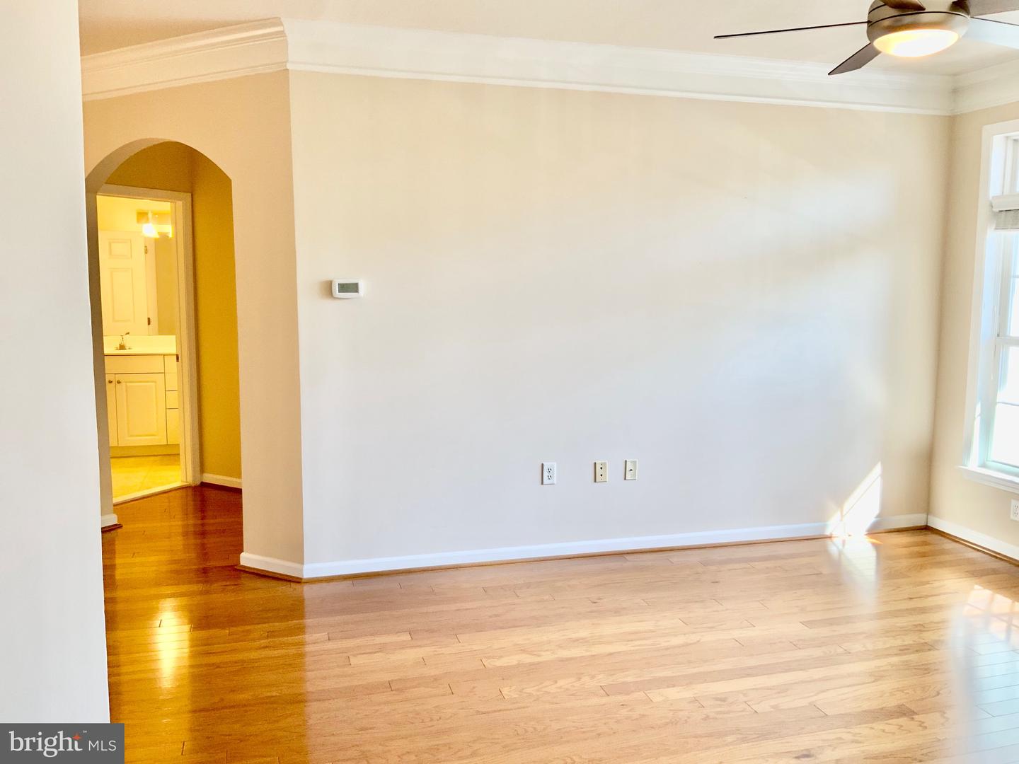 512 SUNSET VIEW TER SE #302, LEESBURG, Virginia 20175, 1 Bedroom Bedrooms, 6 Rooms Rooms,1 BathroomBathrooms,Residential,For sale,512 SUNSET VIEW TER SE #302,VALO2094960 MLS # VALO2094960