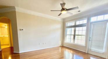 512 SUNSET VIEW TER SE #302, LEESBURG, Virginia 20175, 1 Bedroom Bedrooms, 6 Rooms Rooms,1 BathroomBathrooms,Residential,For sale,512 SUNSET VIEW TER SE #302,VALO2094960 MLS # VALO2094960