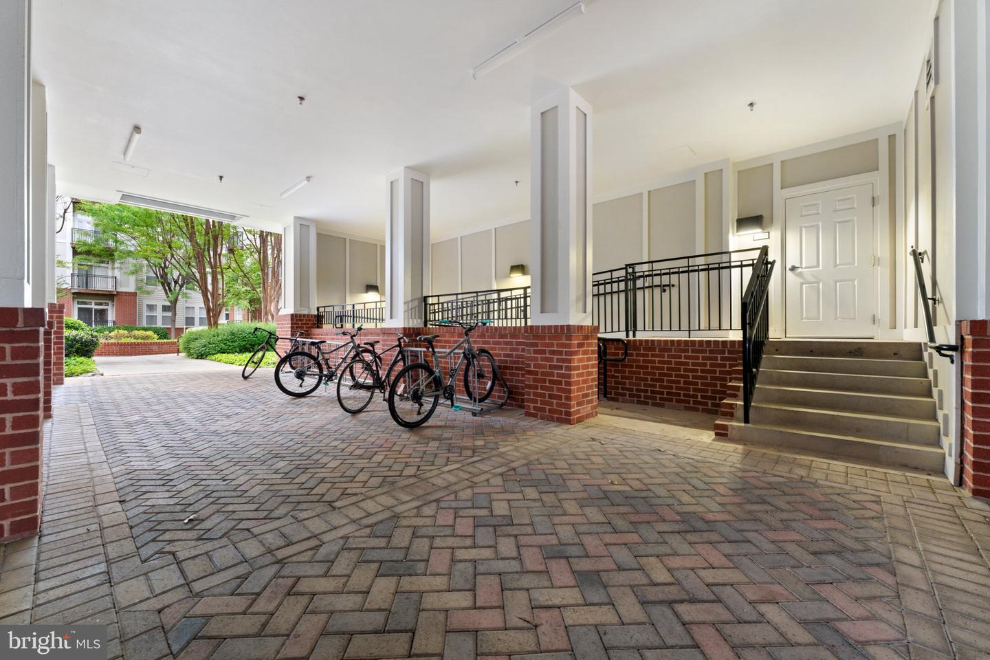 2665 PROSPERITY AVE #314, FAIRFAX, Virginia 22031, 2 Bedrooms Bedrooms, ,2 BathroomsBathrooms,Residential,For sale,2665 PROSPERITY AVE #314,VAFX2236950 MLS # VAFX2236950