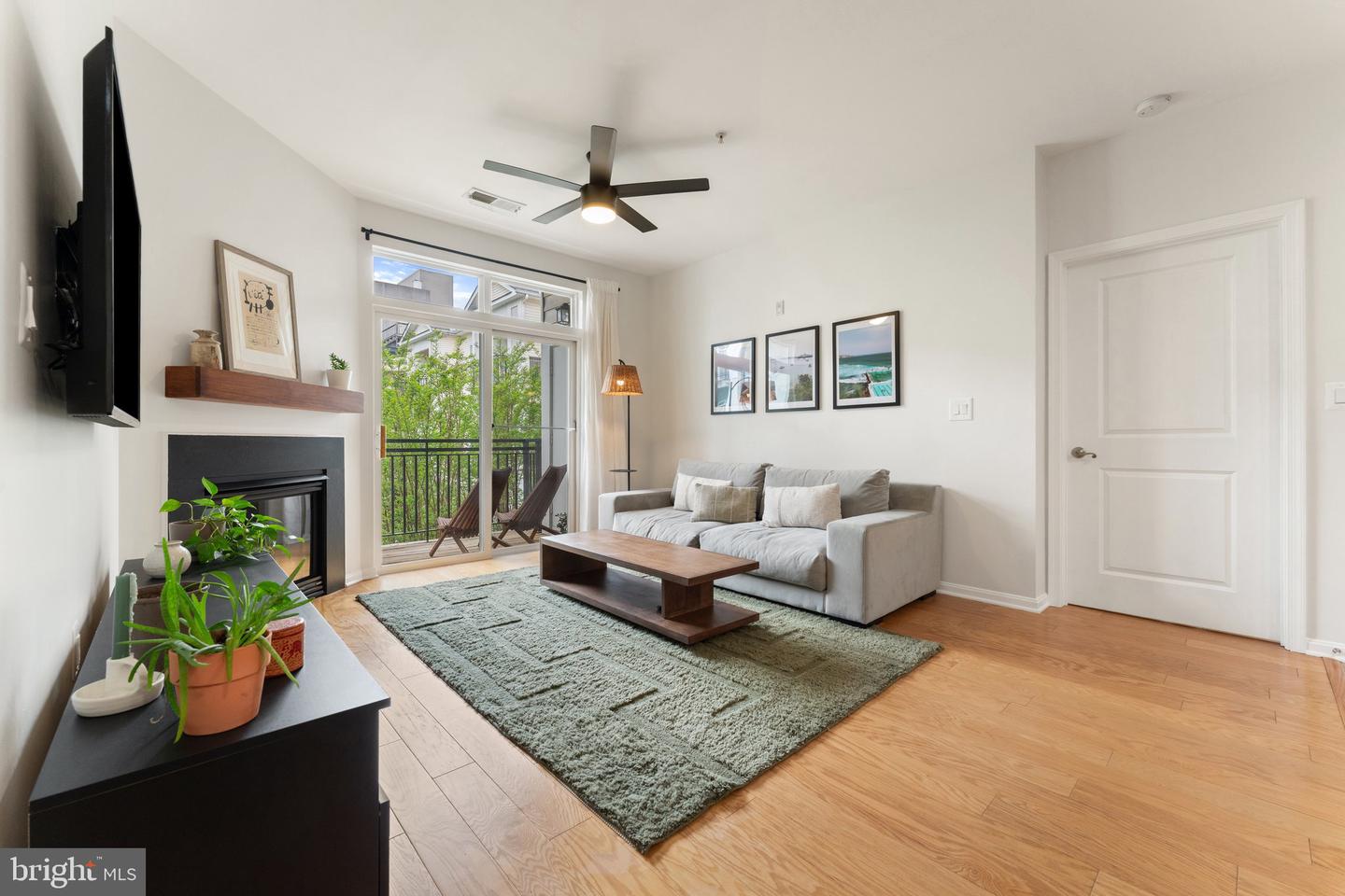 2665 PROSPERITY AVE #314, FAIRFAX, Virginia 22031, 2 Bedrooms Bedrooms, ,2 BathroomsBathrooms,Residential,For sale,2665 PROSPERITY AVE #314,VAFX2236950 MLS # VAFX2236950