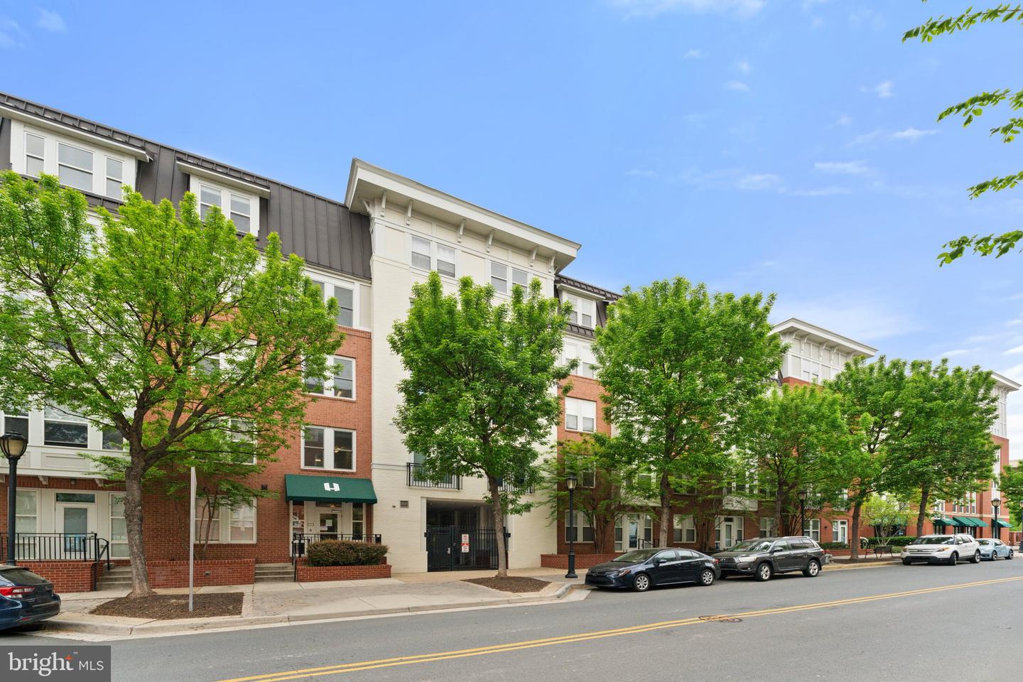 2665 PROSPERITY AVE #314, FAIRFAX, Virginia 22031, 2 Bedrooms Bedrooms, ,2 BathroomsBathrooms,Residential,For sale,2665 PROSPERITY AVE #314,VAFX2236950 MLS # VAFX2236950