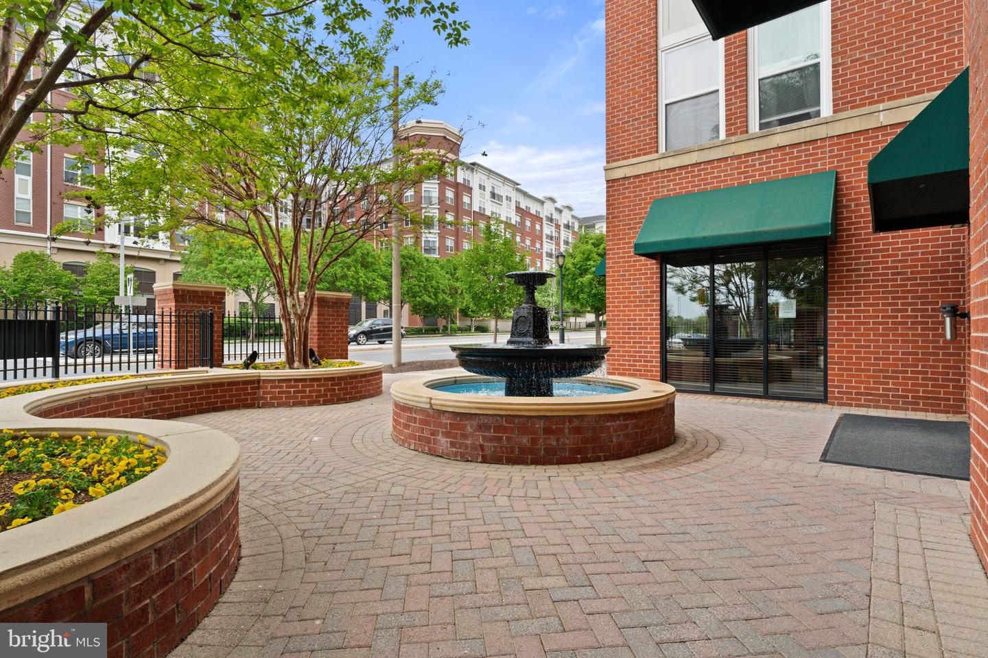 2665 PROSPERITY AVE #314, FAIRFAX, Virginia 22031, 2 Bedrooms Bedrooms, ,2 BathroomsBathrooms,Residential,For sale,2665 PROSPERITY AVE #314,VAFX2236950 MLS # VAFX2236950