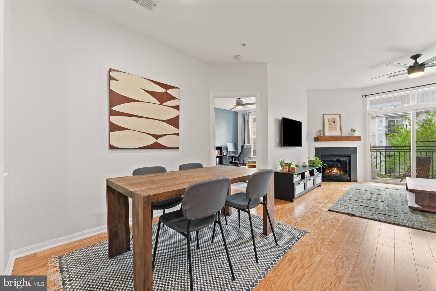 2665 PROSPERITY AVE #314, FAIRFAX, Virginia 22031, 2 Bedrooms Bedrooms, ,2 BathroomsBathrooms,Residential,For sale,2665 PROSPERITY AVE #314,VAFX2236950 MLS # VAFX2236950