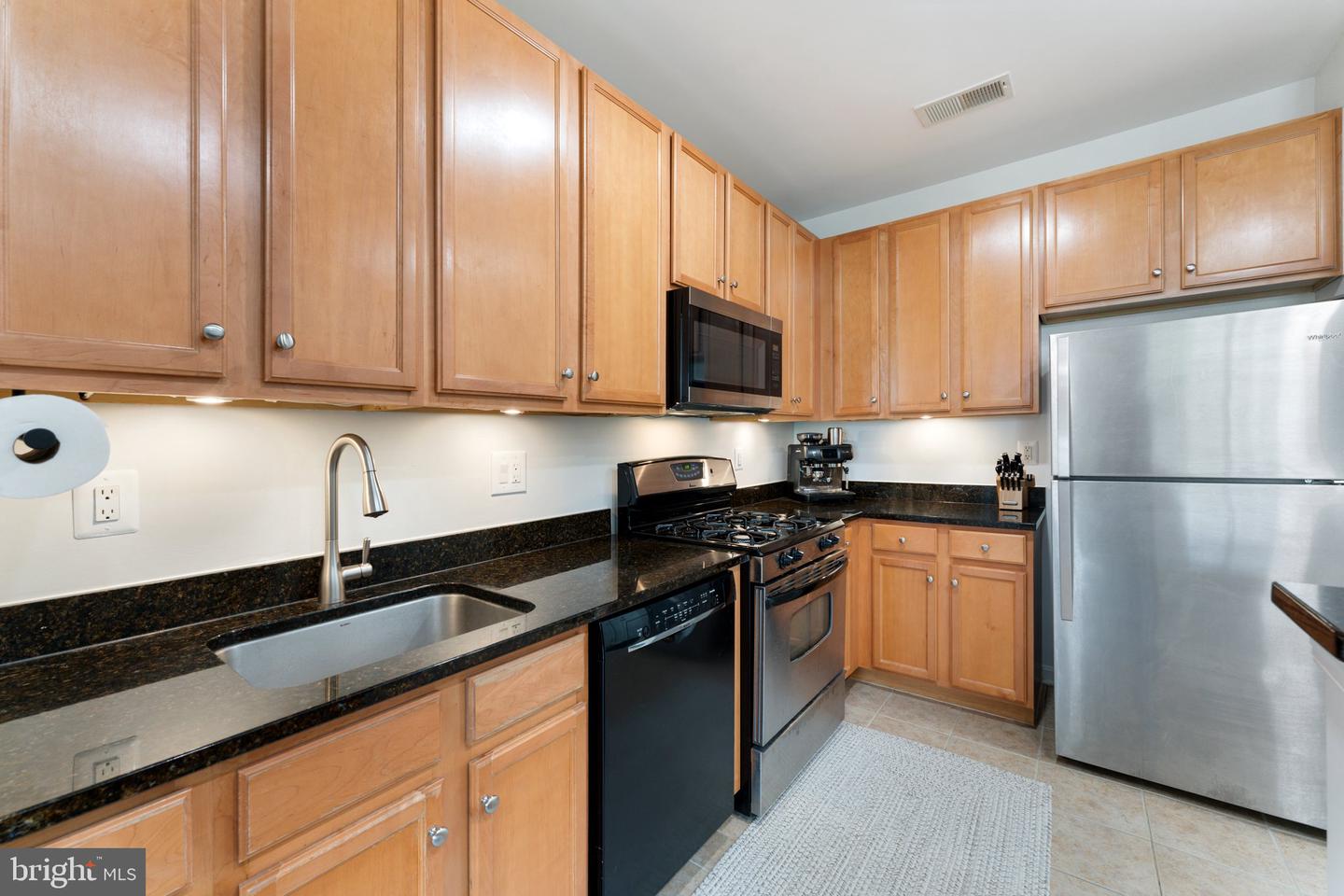 2665 PROSPERITY AVE #314, FAIRFAX, Virginia 22031, 2 Bedrooms Bedrooms, ,2 BathroomsBathrooms,Residential,For sale,2665 PROSPERITY AVE #314,VAFX2236950 MLS # VAFX2236950