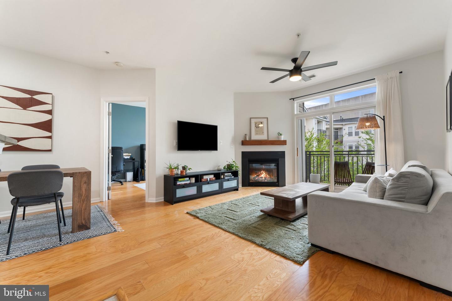 2665 PROSPERITY AVE #314, FAIRFAX, Virginia 22031, 2 Bedrooms Bedrooms, ,2 BathroomsBathrooms,Residential,For sale,2665 PROSPERITY AVE #314,VAFX2236950 MLS # VAFX2236950