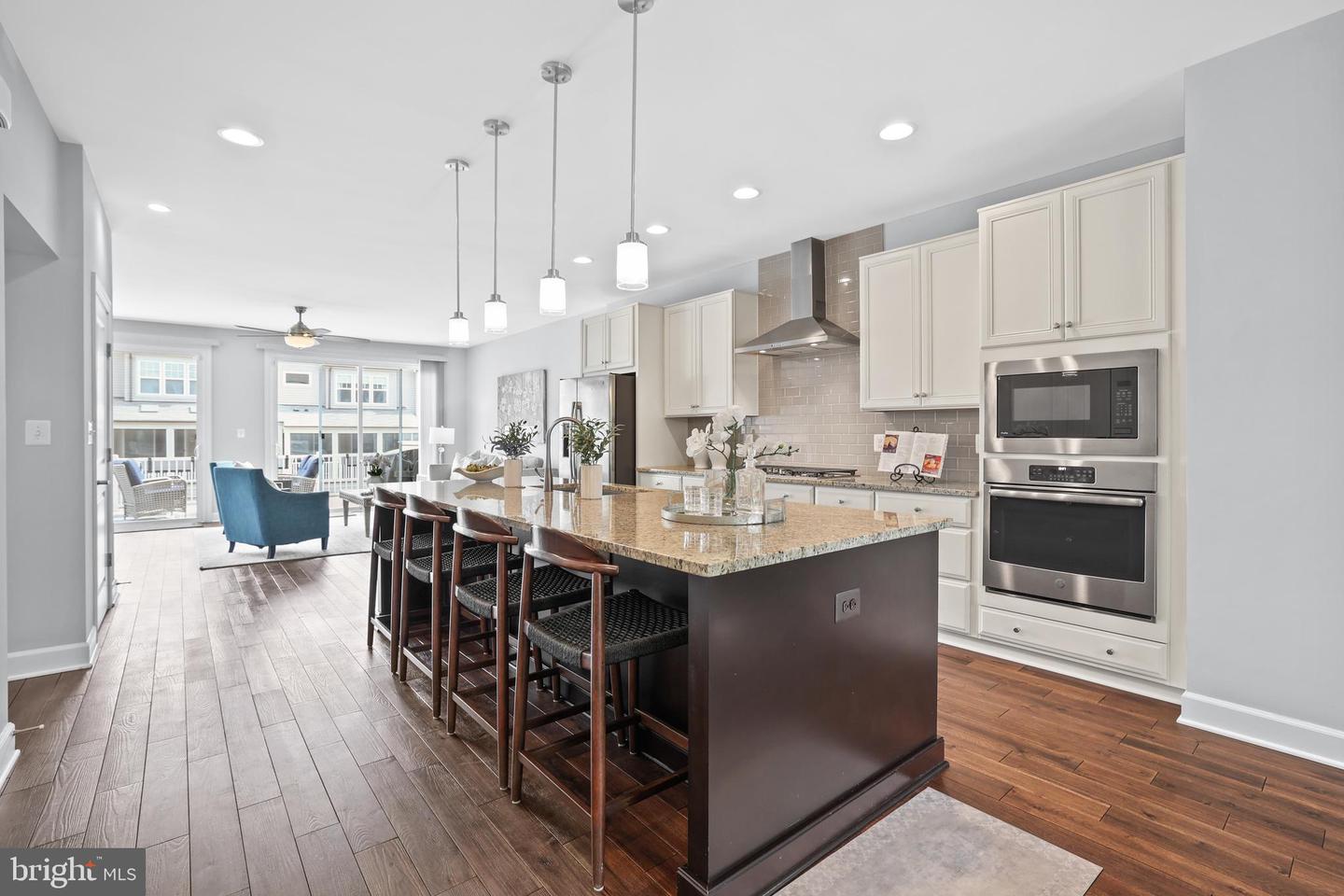 5944 CLAPTON CT #28, ALEXANDRIA, Virginia 22310, 3 Bedrooms Bedrooms, ,3 BathroomsBathrooms,Residential,For sale,5944 CLAPTON CT #28,VAFX2236958 MLS # VAFX2236958