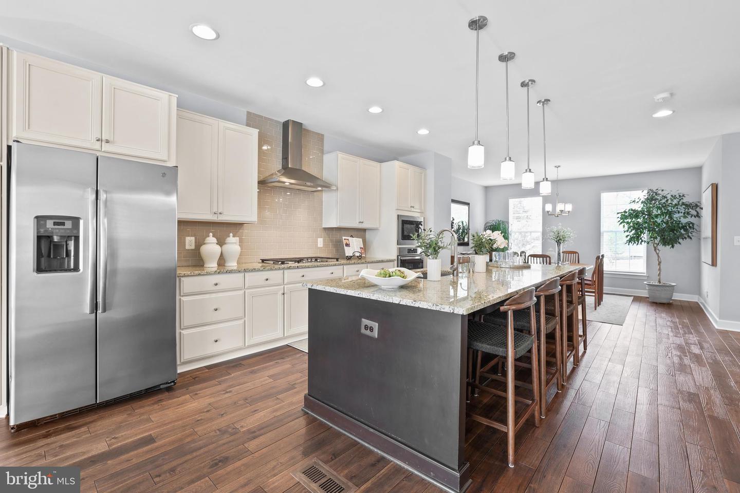 5944 CLAPTON CT #28, ALEXANDRIA, Virginia 22310, 3 Bedrooms Bedrooms, ,3 BathroomsBathrooms,Residential,For sale,5944 CLAPTON CT #28,VAFX2236958 MLS # VAFX2236958