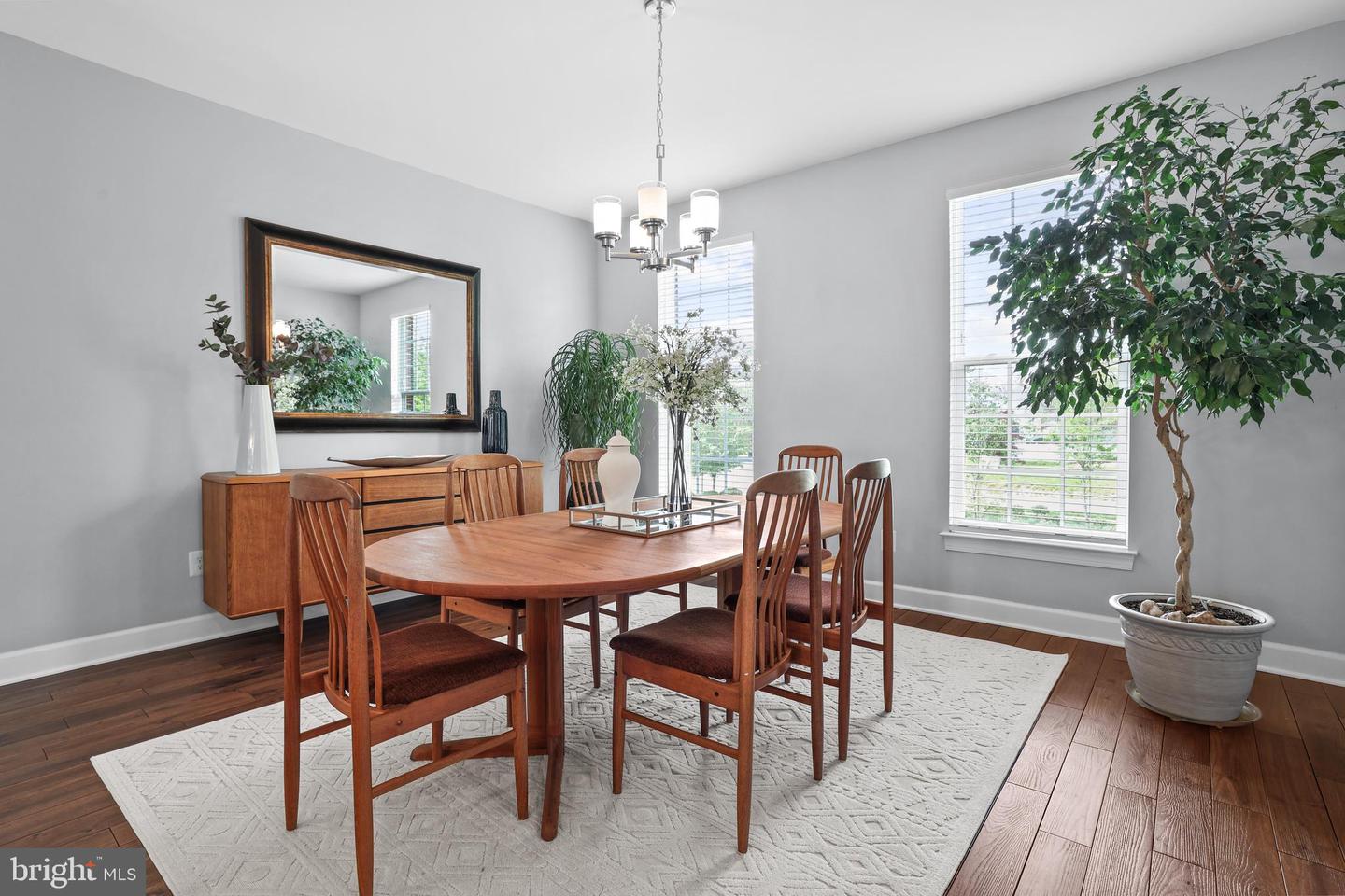 5944 CLAPTON CT #28, ALEXANDRIA, Virginia 22310, 3 Bedrooms Bedrooms, ,3 BathroomsBathrooms,Residential,For sale,5944 CLAPTON CT #28,VAFX2236958 MLS # VAFX2236958