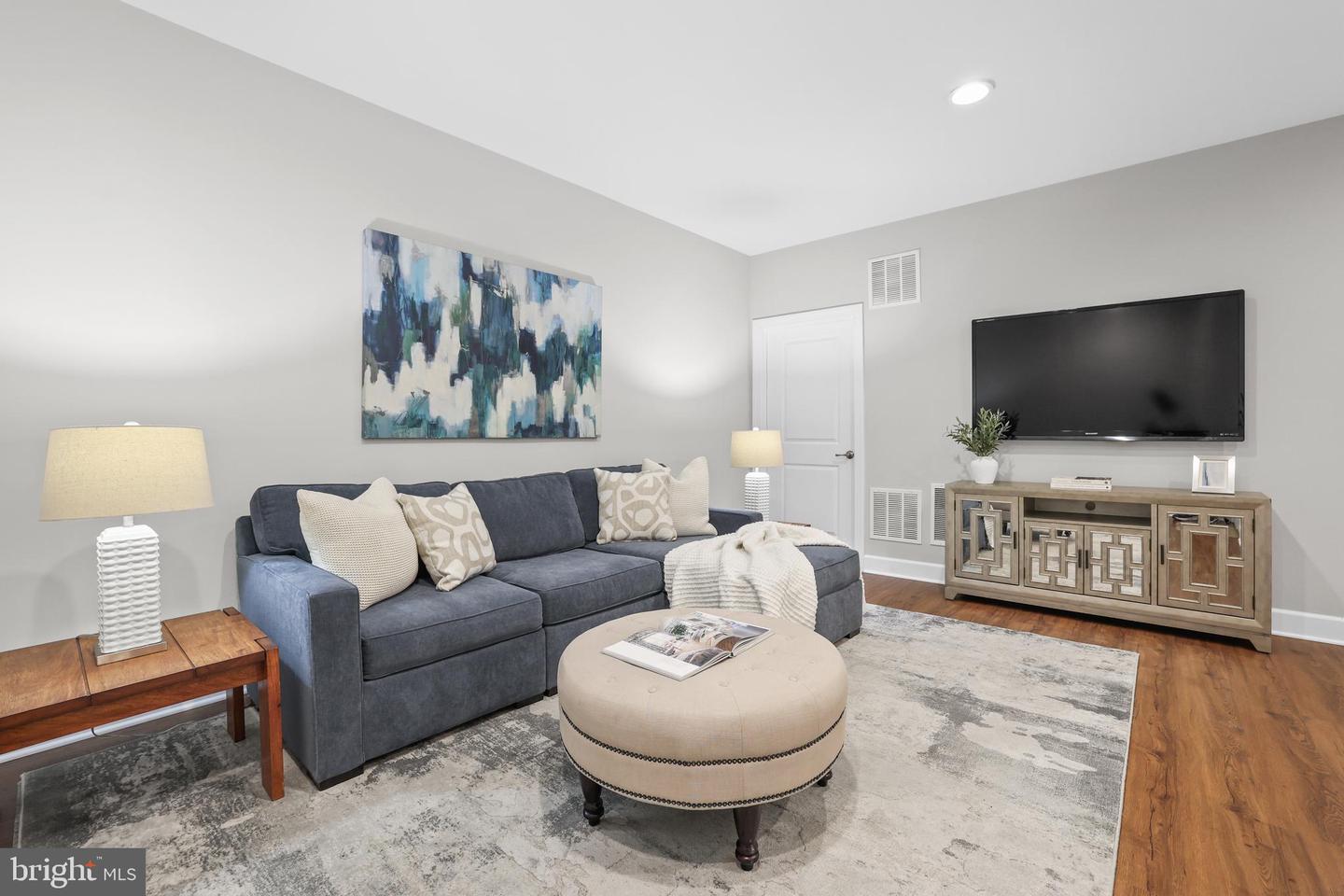 5944 CLAPTON CT #28, ALEXANDRIA, Virginia 22310, 3 Bedrooms Bedrooms, ,3 BathroomsBathrooms,Residential,For sale,5944 CLAPTON CT #28,VAFX2236958 MLS # VAFX2236958